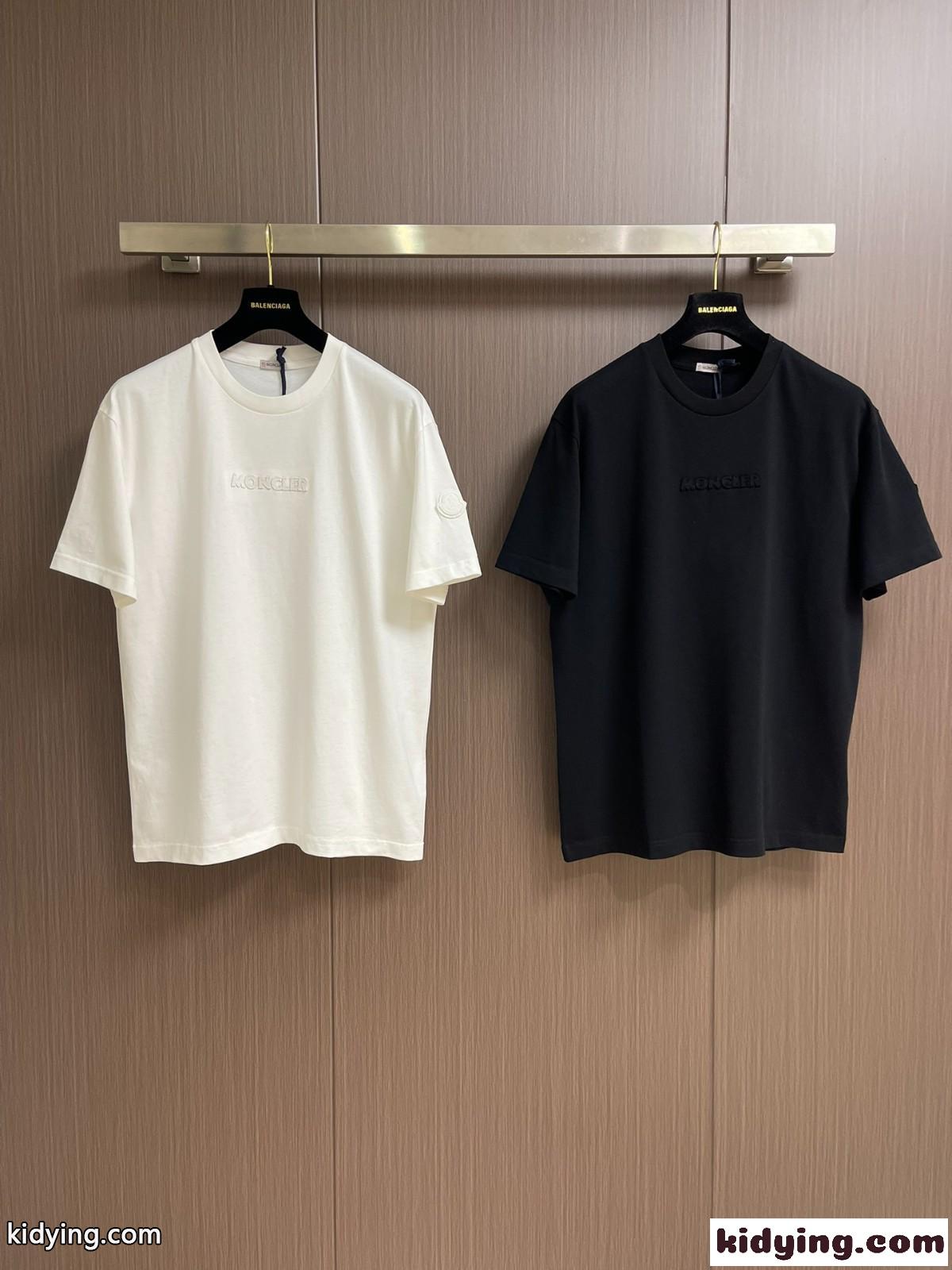 シンプル ロゴアップリケ 半袖Tシャツ モンクレール Tシャツ スーパーコピー-0