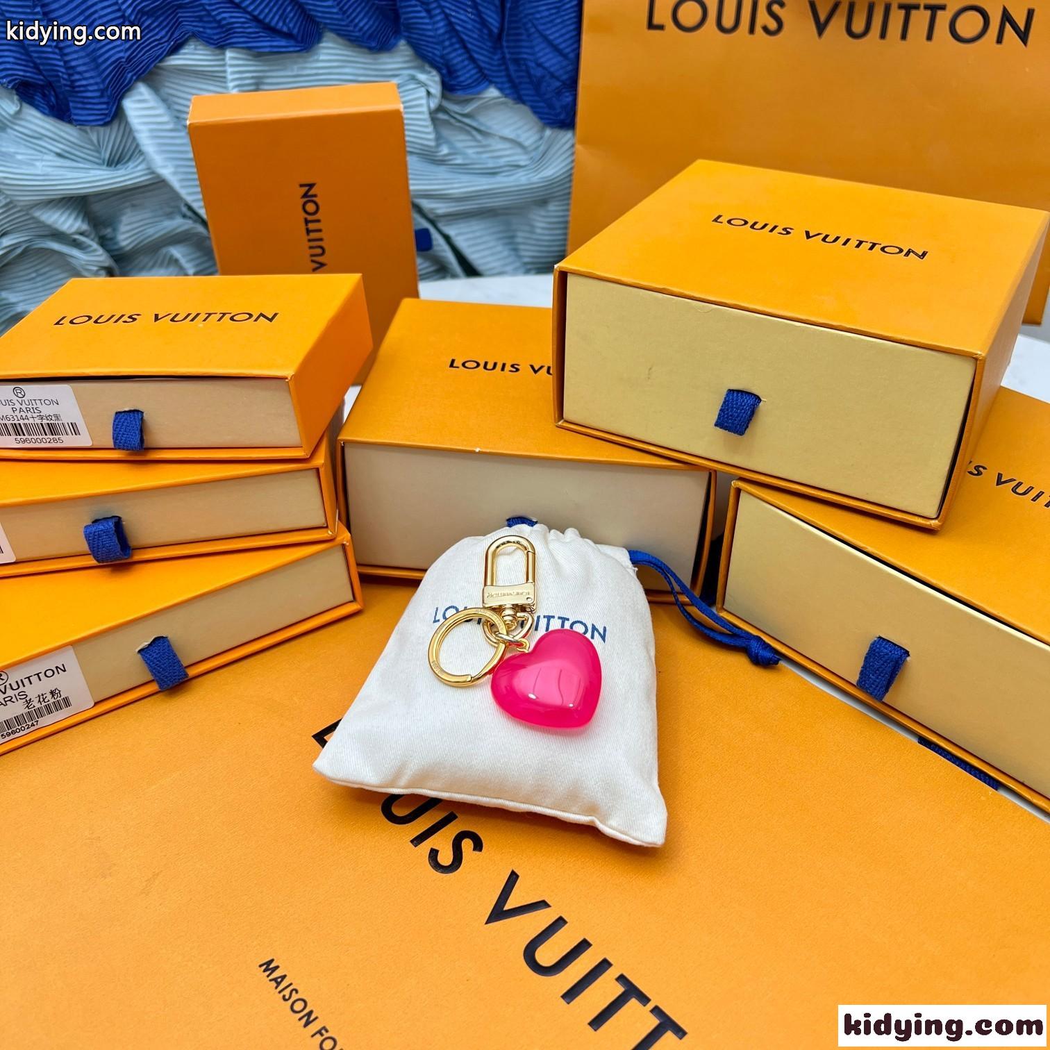 ポルト クレ・LV ビラブド ルイ・ヴィトン キーホルダー コピー バッグチャーム-0