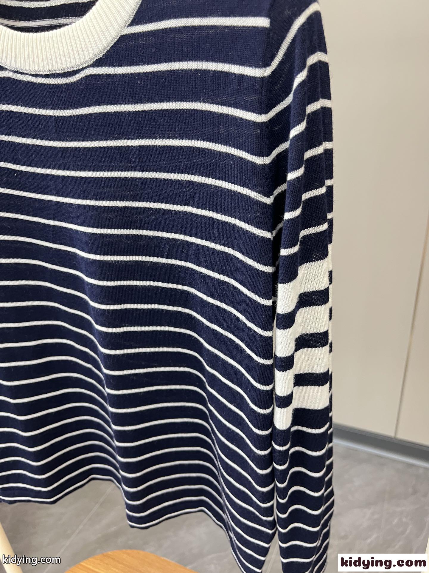 カジュアル 合わせやすい ボーダーニット トムブラウン Tシャツ 偽物 ネイビー-4
