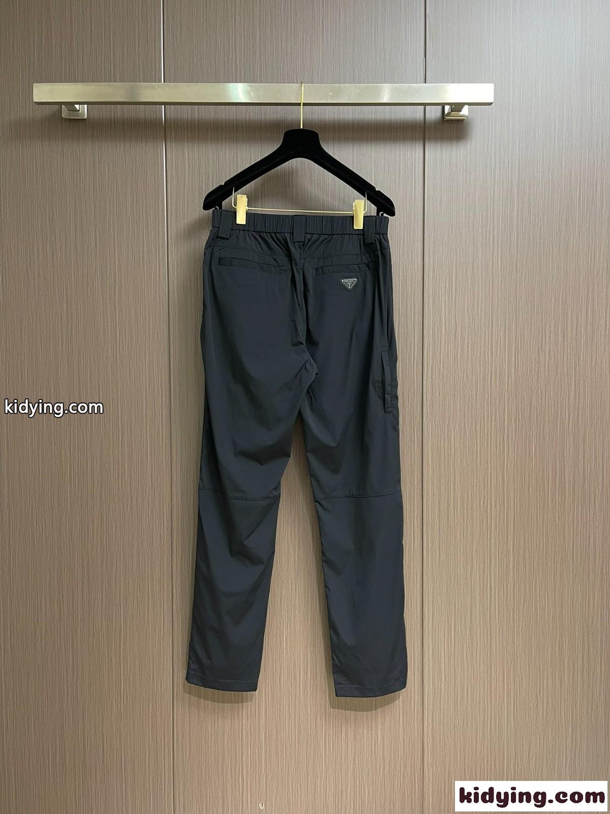 洗練された 上品 ロングパンツ プラダ パンツ コピー メンズ ズボン ブラック-0