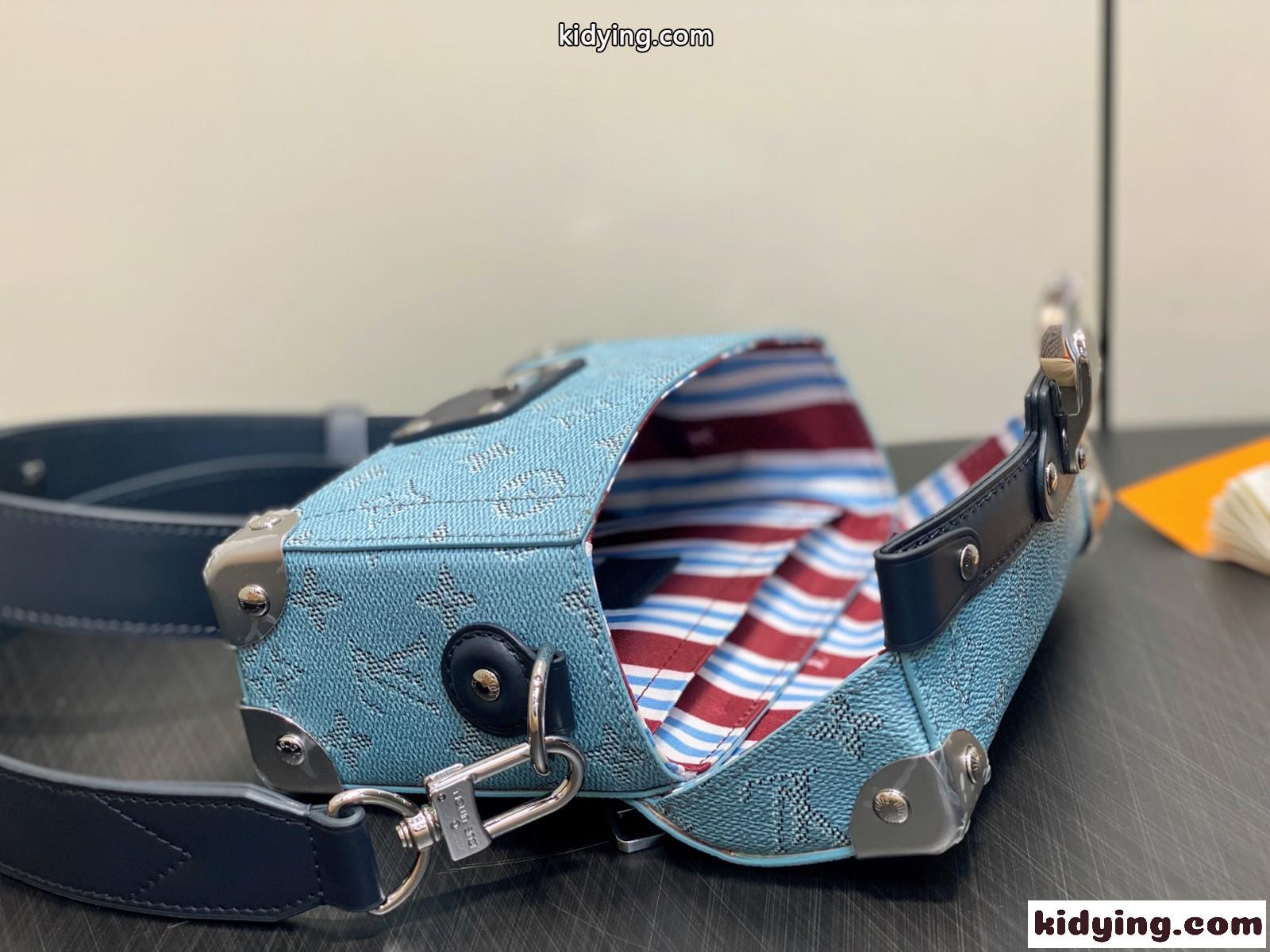 モダンでお洒落 Louis Vuitton ソウル トランク ルイ・ヴィトン スーパーコピー M15035-4