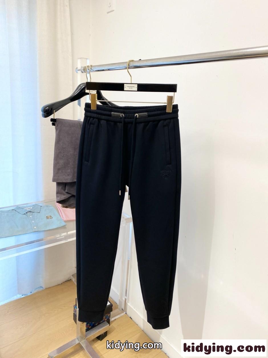 カジュアル 合わせやすい 定番 スウェットパンツ プラダ パンツ 偽物 ブラック-0