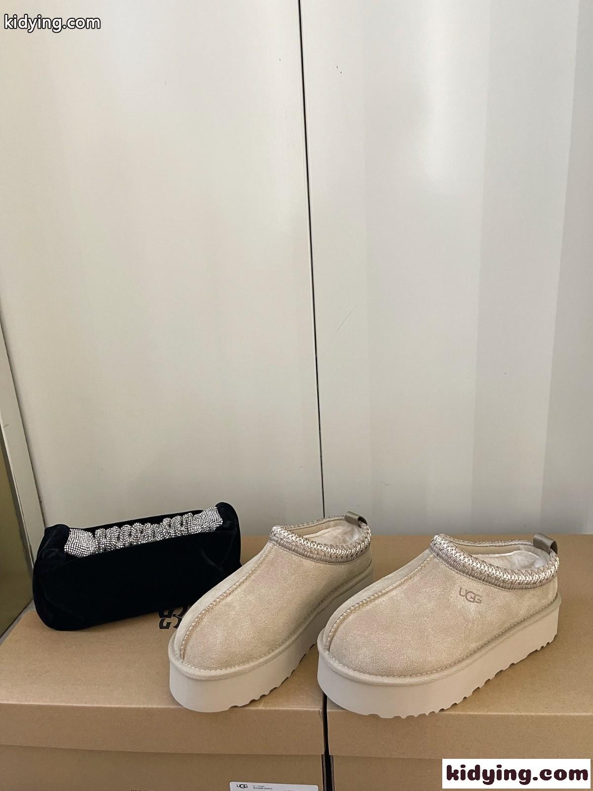 定番 人気 UGG アグ サンダル スーパーコピー スエード ムートン スリッポン ベージュ-4