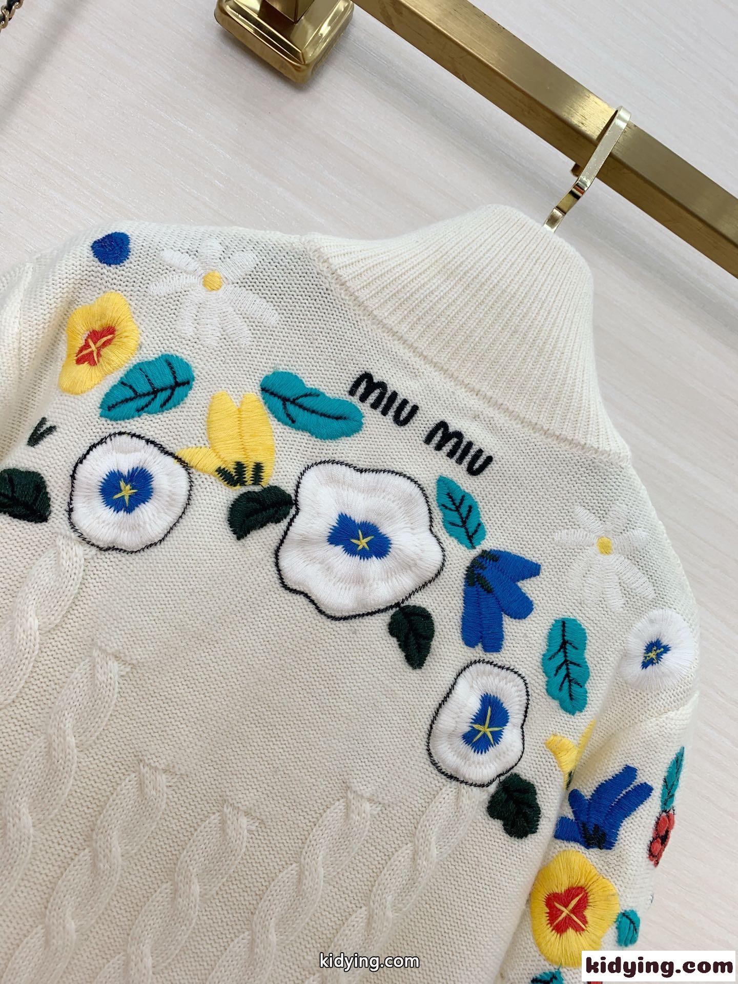 可愛い 刺繍 おしゃれ 定番 ファスナー ニット カーディガン ミュウミュウ レディース コピー 合わせやすい-4