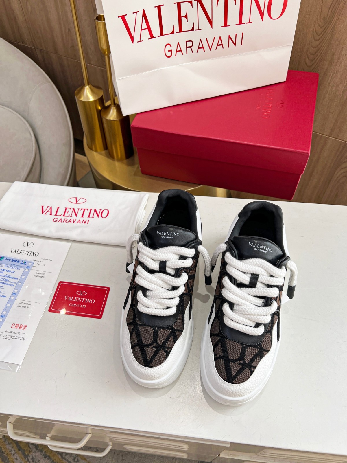 新作~ワンスタッズ ヴァレンティノ スニーカー コピー ロートップスニーカー-4