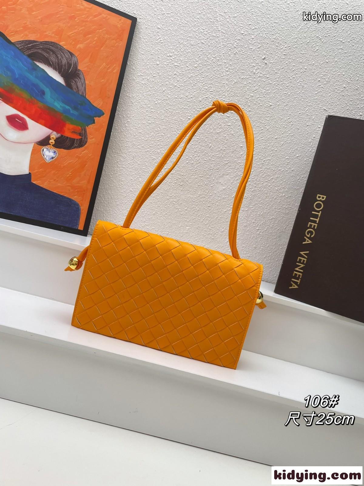 ボッテガ・ヴェネタ バッグ コピー 23SS Trio Pouch トリオ ポーチ ストラップ バッグ-2