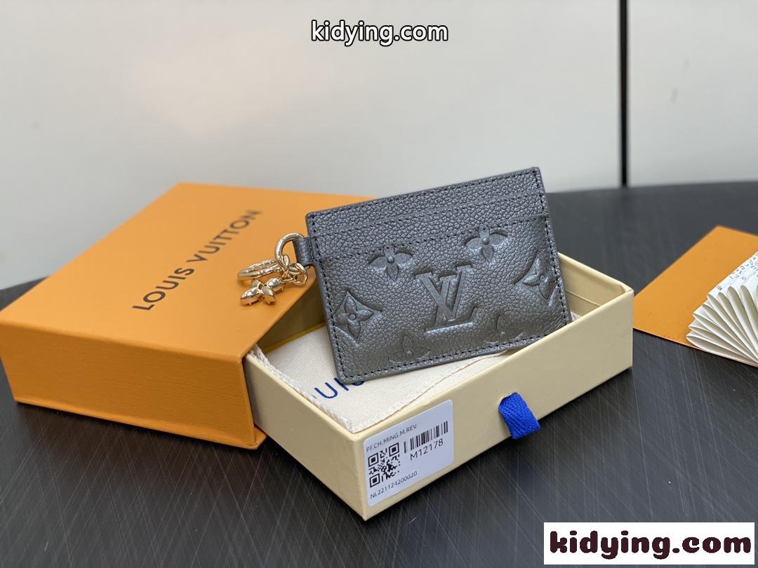 ルイ・ヴィトン カードケース ポルト カルト・LV チャーム スーパーコピー M12178-1