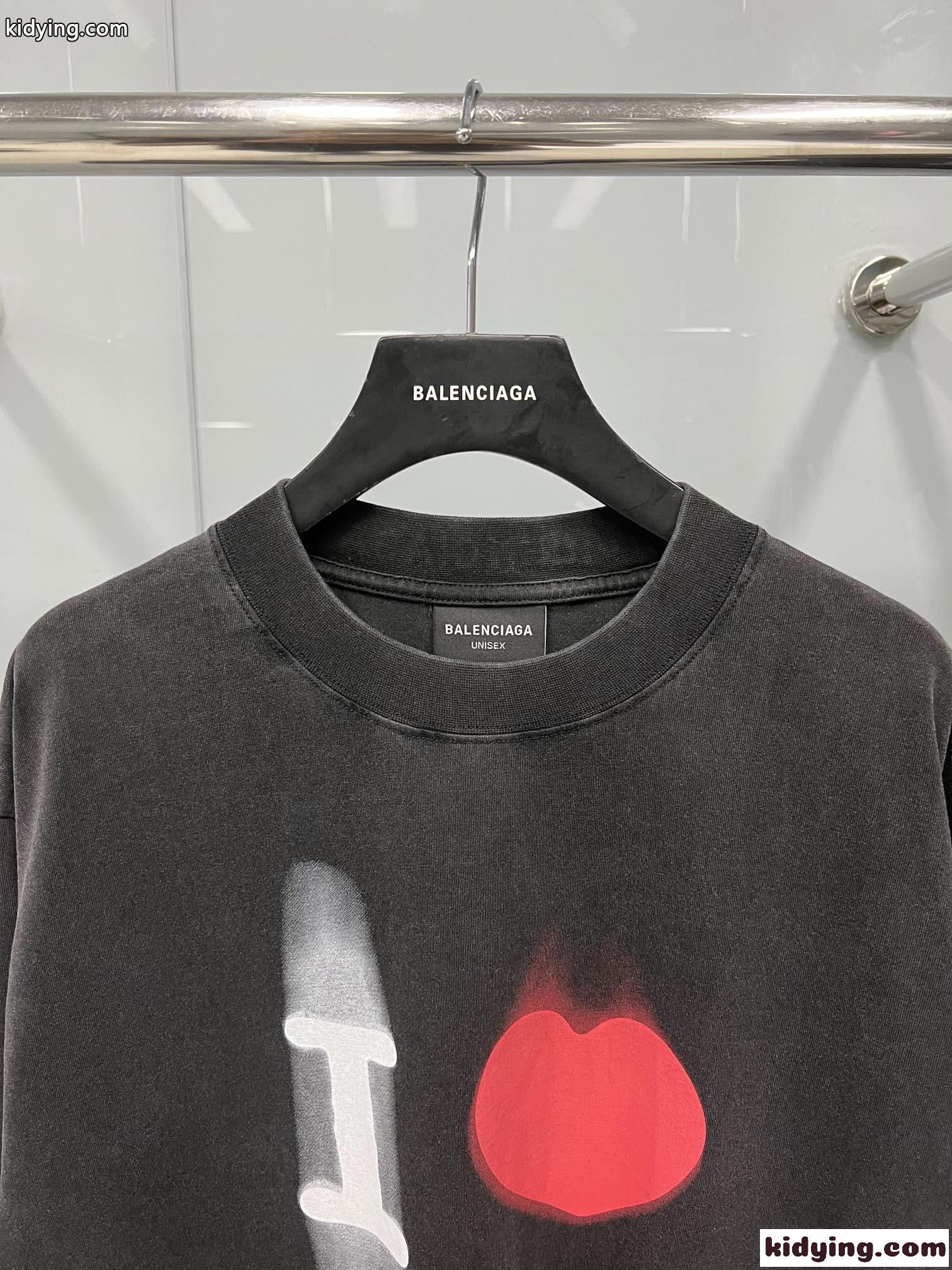 バレンシアガ Tシャツ コピー ユニセックス カジュアル I Love プリント 半袖Tシャツ-1