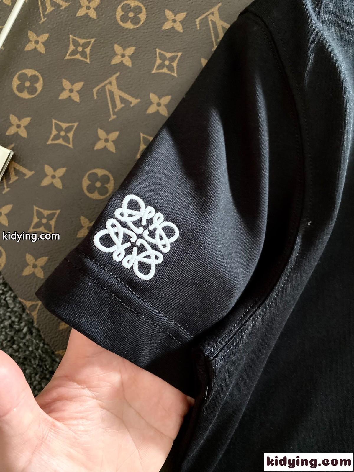 シンプル カジュアル 刺繍 レディース メンズ ゆったり ロエベ  半袖tシャツ コピー ホワイト ブラック ファッション-4