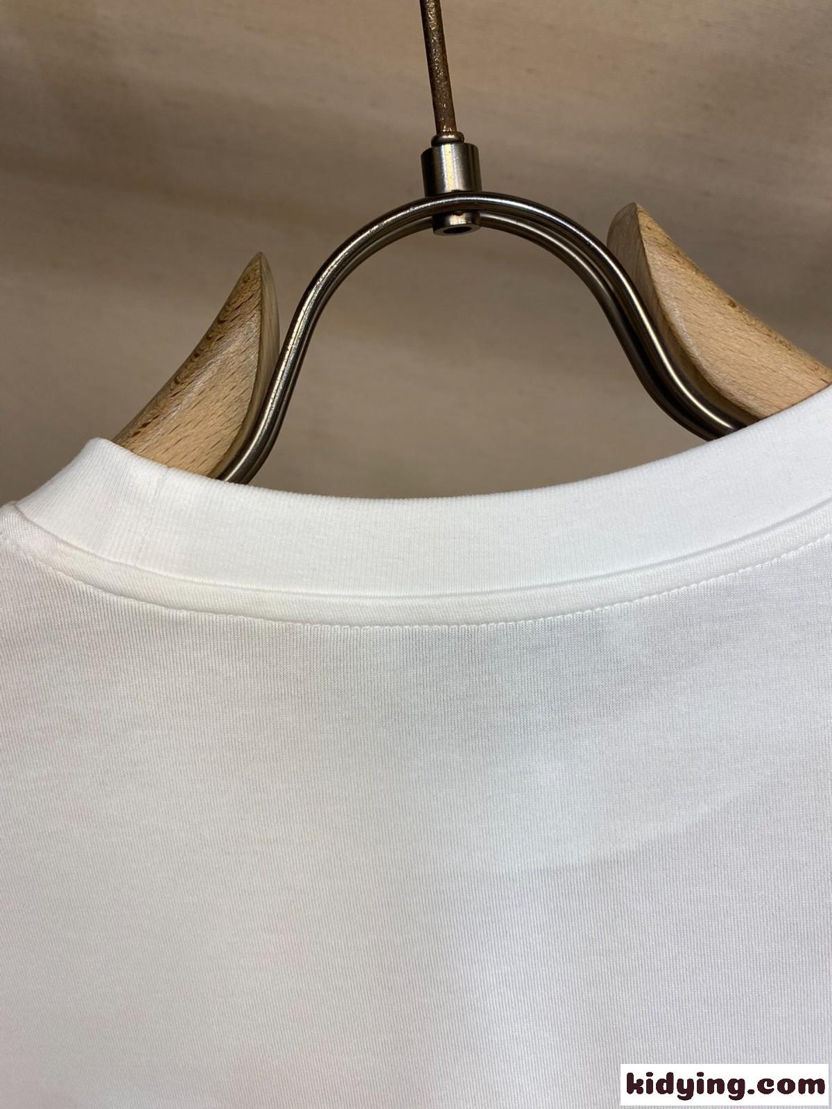 ベーシック ロゴ クルーネック コットン 長袖Tシャツ セリーヌ Tシャツ コピー ホワイト-4
