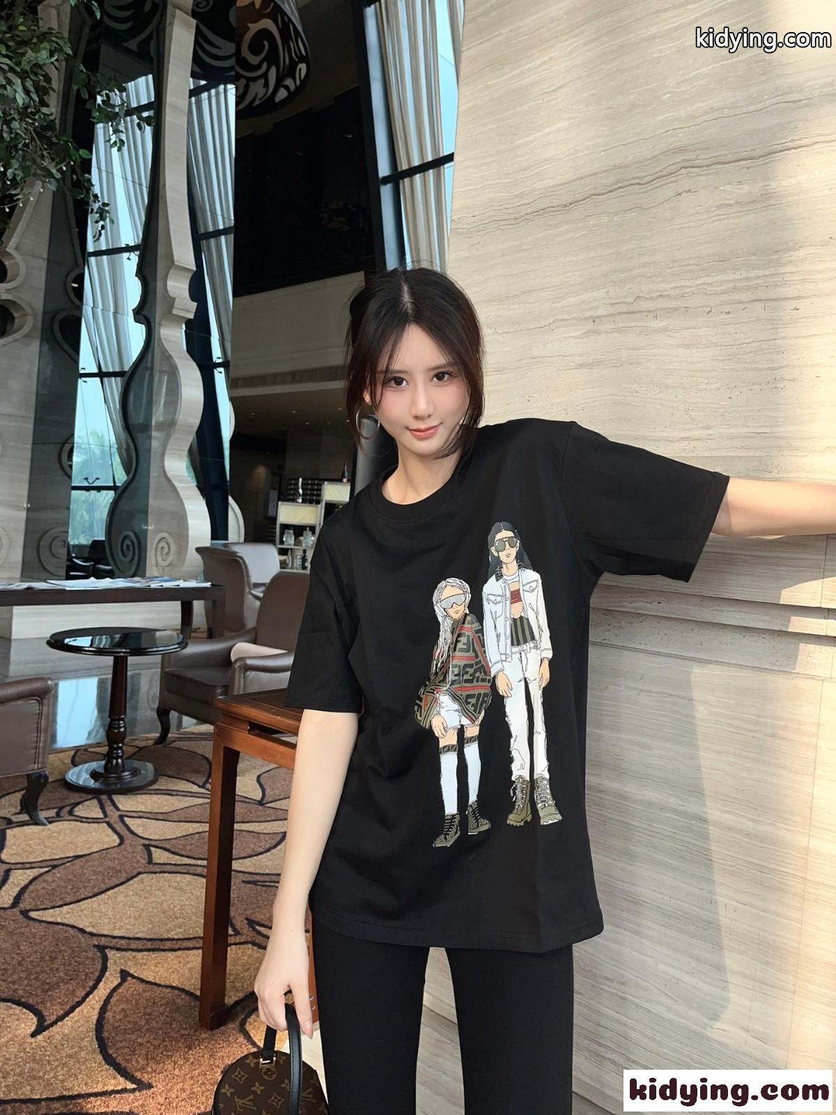 おしゃれ ゆったり 体型カバー レディース クルーネック フェンディ Tシャツ コピー プリント カジュアル-4