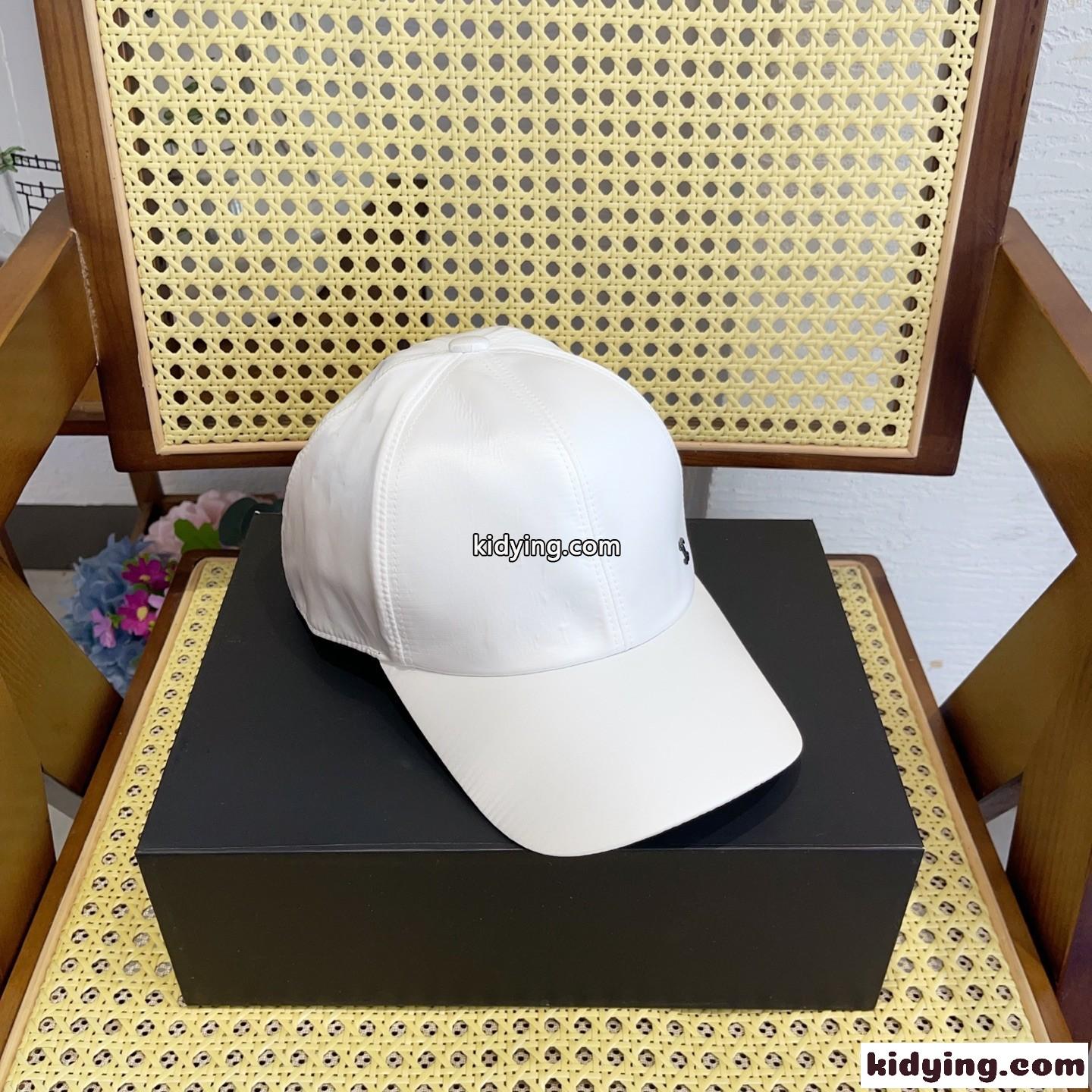 希少品 CCロゴ ベースボールキャップ シャネル 帽子 偽物 合わせやすい-1