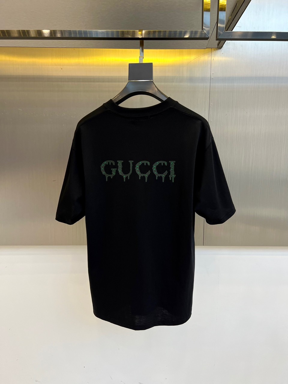 定番 カジュアル ロゴプリント グッチ Tシャツ 偽物 クルーネック ブラック-3