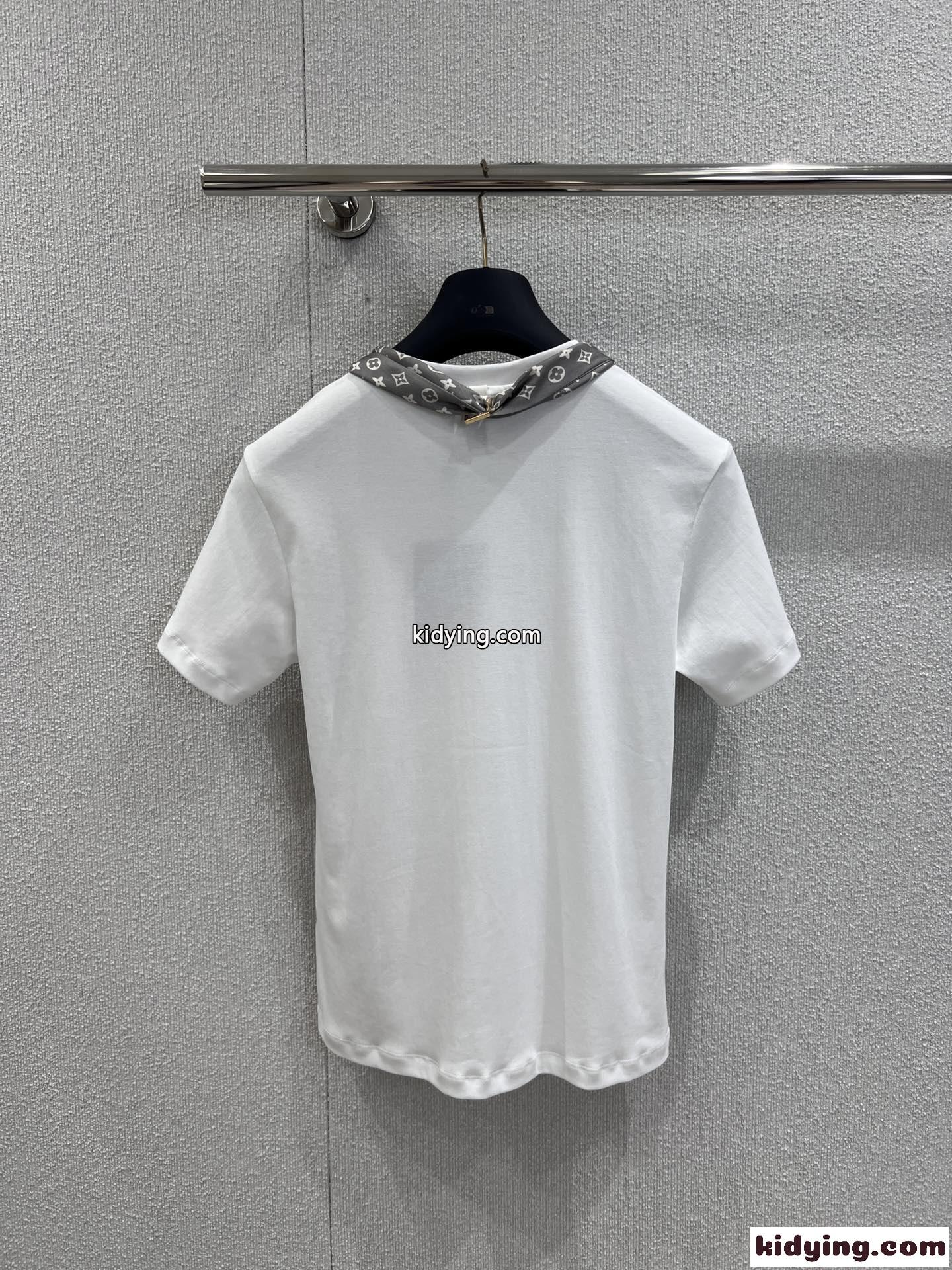 ルイヴィトン スーパーコピー モノグラム スカーフ Tシャツ クルーネック-1