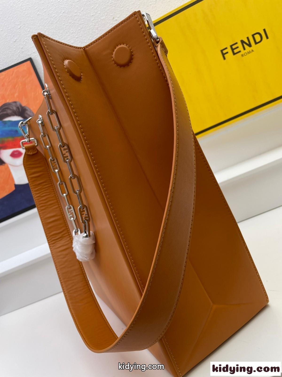 Fendi Pack ミディアム ショッピングバッグ フェンディ バッグ コピー レディース ブラウン-0