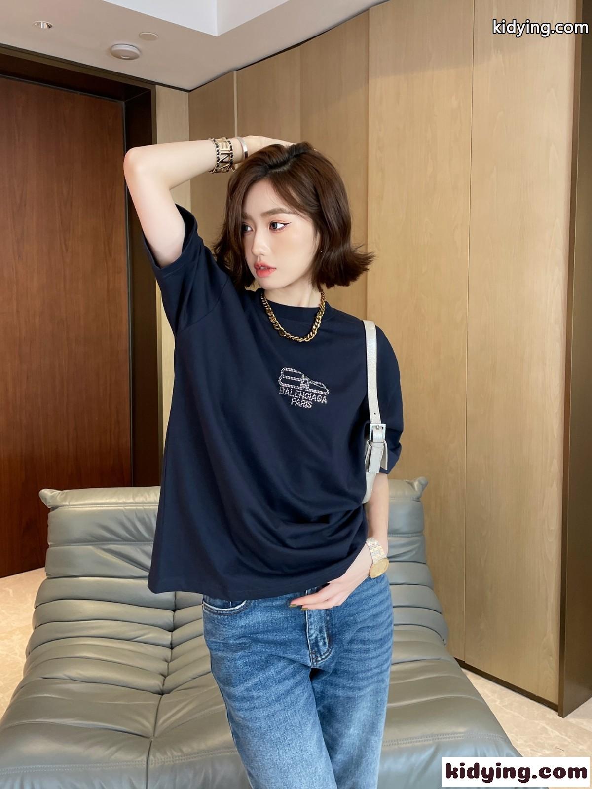 男女兼用 カジュアル お洒落 ゆったり バレンシアガ 半袖tシャツ コピー 体型カバー トップス-4
