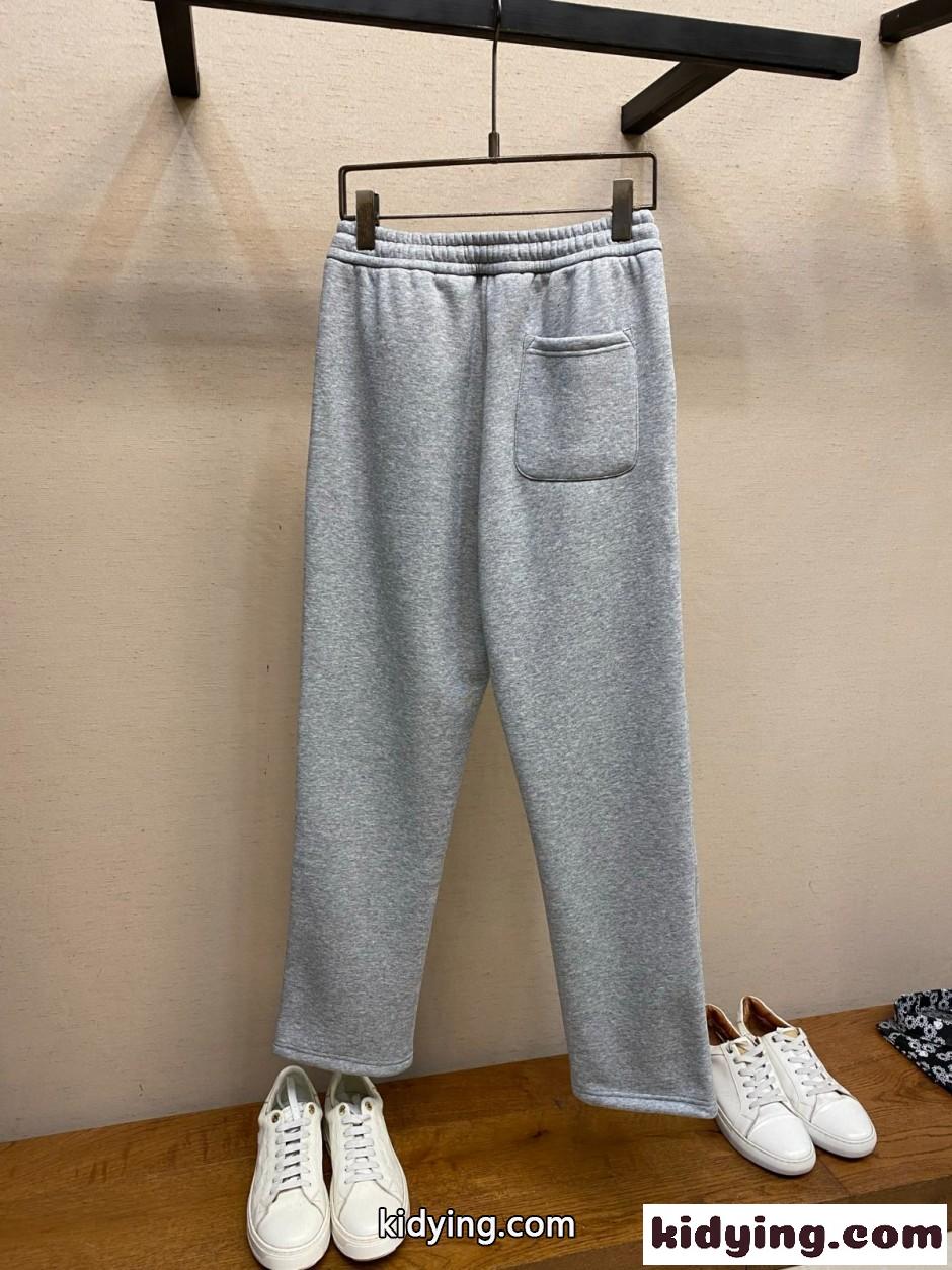 定番 合わせやすい 裏起毛 スウェットパンツ プラダ パンツ 偽物 グレー-2