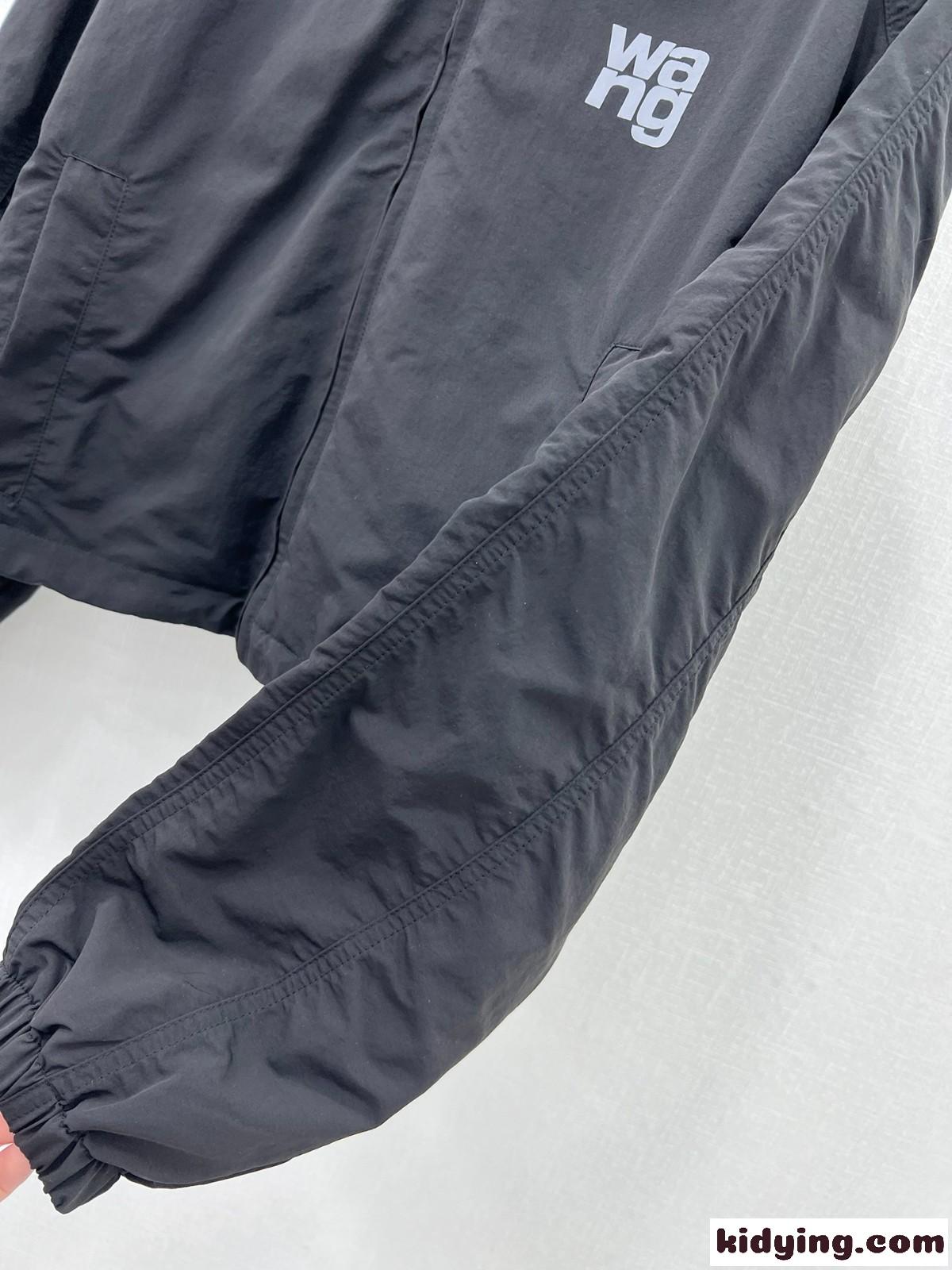 ロゴ クロップド ボンバージャケット アレキサンダーワング ジャケット コピー ブラック-0