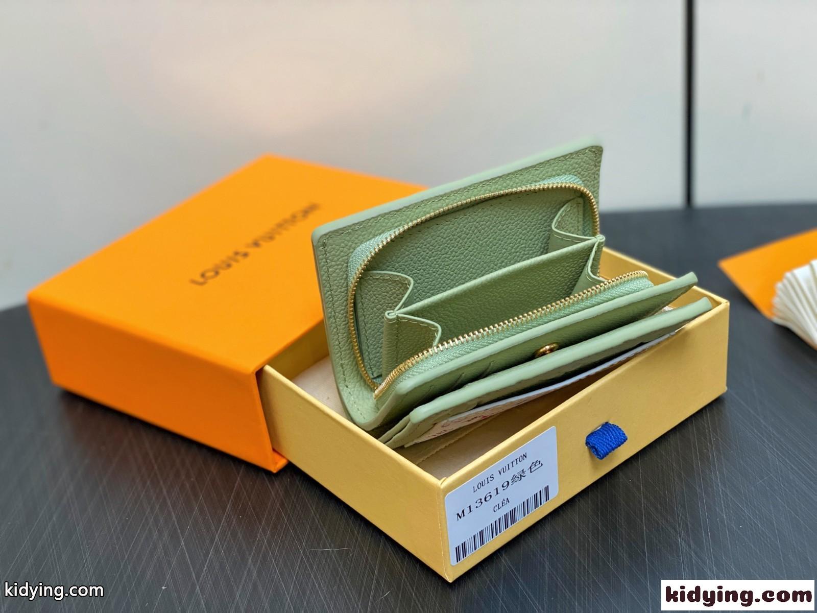 LV × TM ポルトフォイユ・クレア スーパーコピー ルイ・ヴィトン × 村上隆 M13619-3