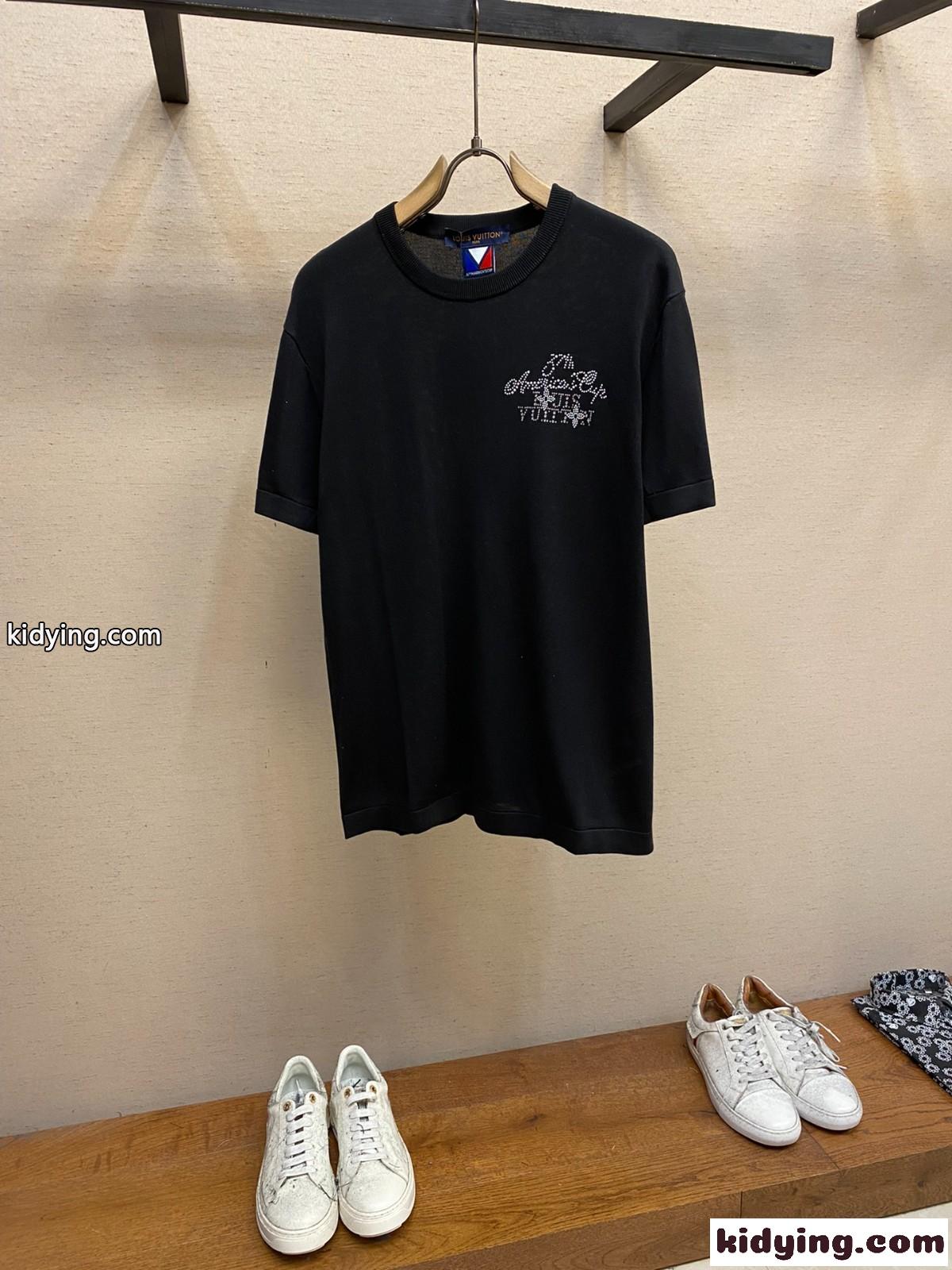 ルイヴィトン Tシャツ コピー エンベリッシュドショートスリーブコットンクルーネック-0