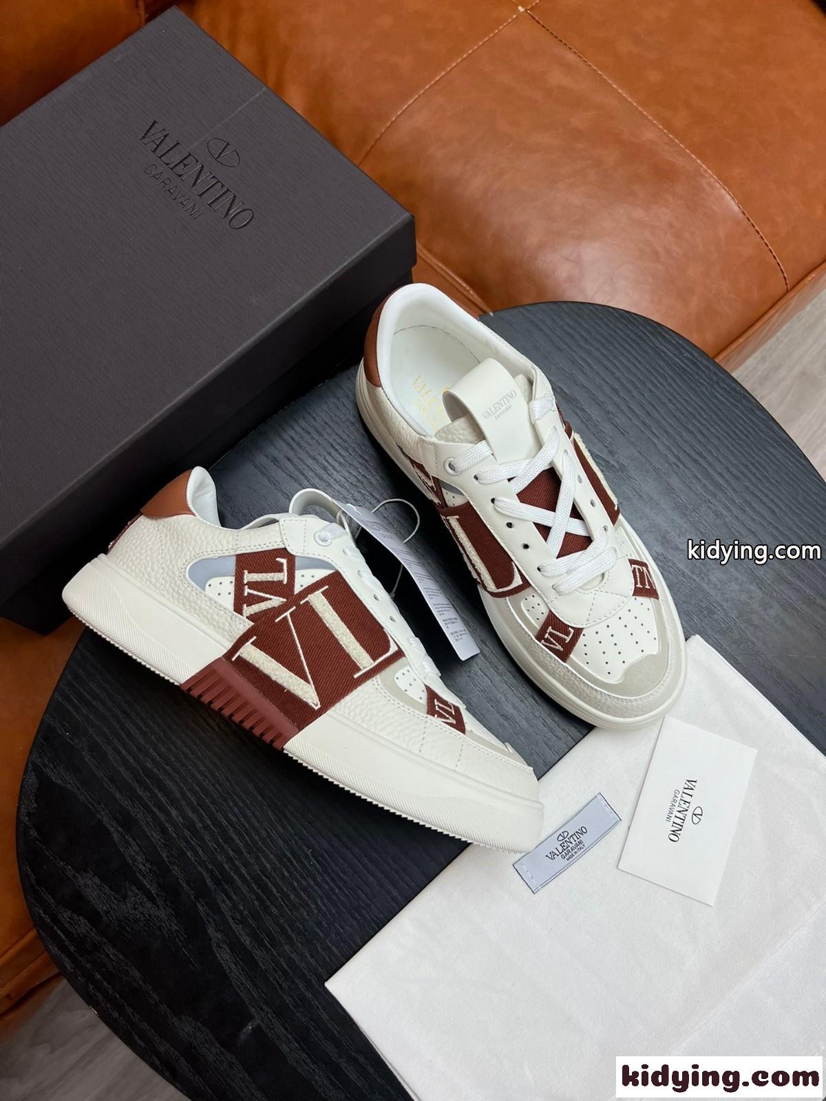 カジュアル ヴァレンティノ VLTN カーフスキン ロートップ スニーカー コピー おしゃれ メンズシューズ-1