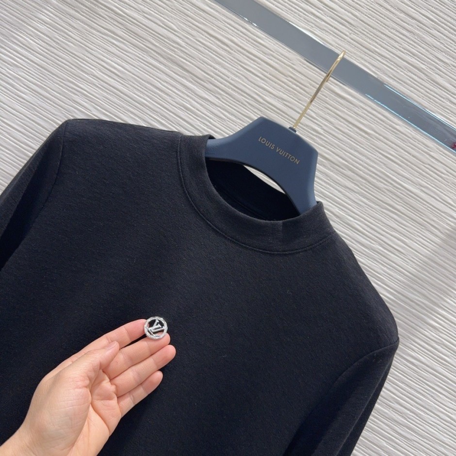 シンプル 着回し カットソー ルイ・ヴィトン Tシャツ 偽物 コットンブレンド ブラック-1