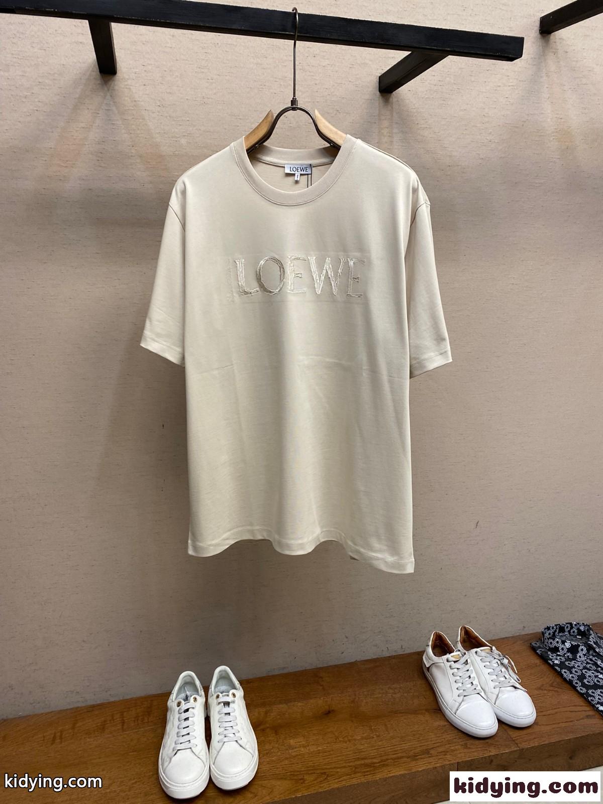 ロエベ Tシャツ コピー 人気 カジュアル ロゴ入り 半袖Tシャツ カーキ-0