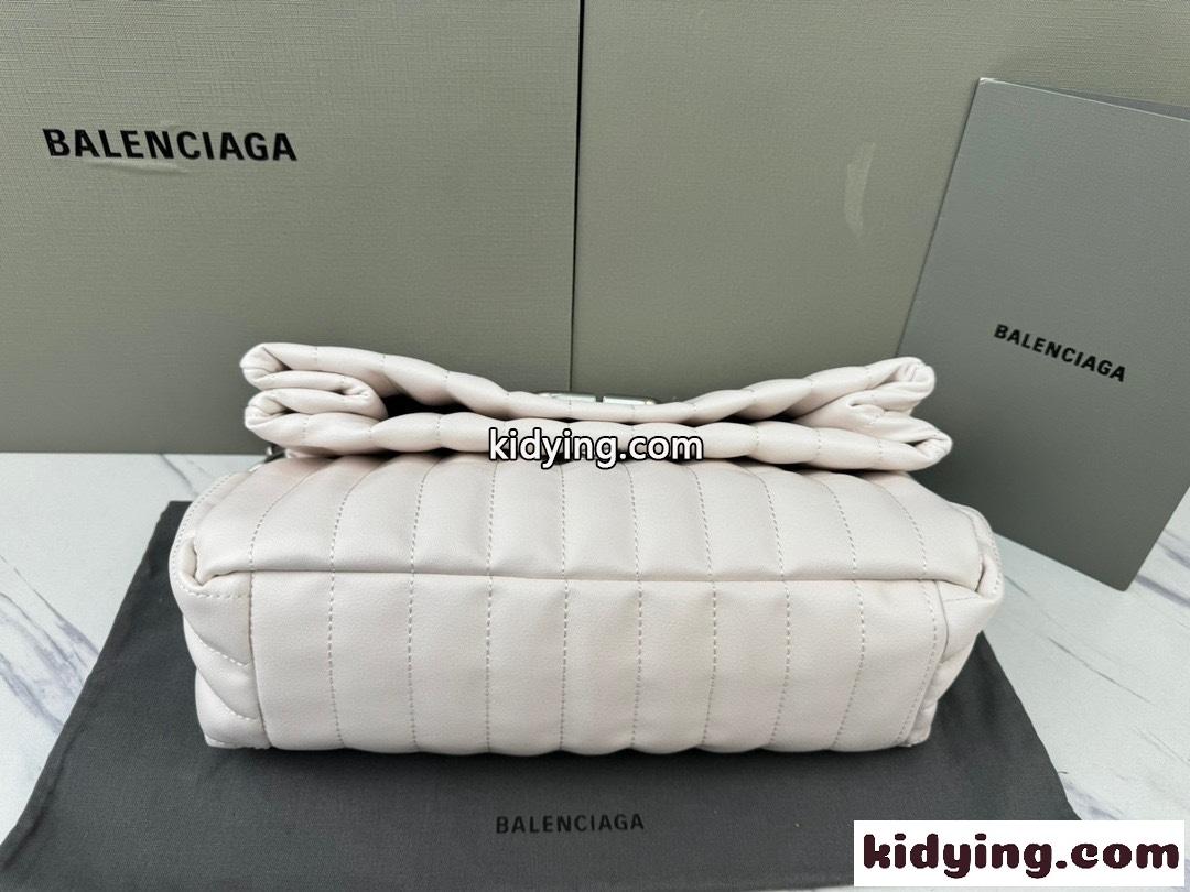 バレンシアガ モナコ スモール チェーンバッグ キルテッド スーパーコピー シルバー金具-0