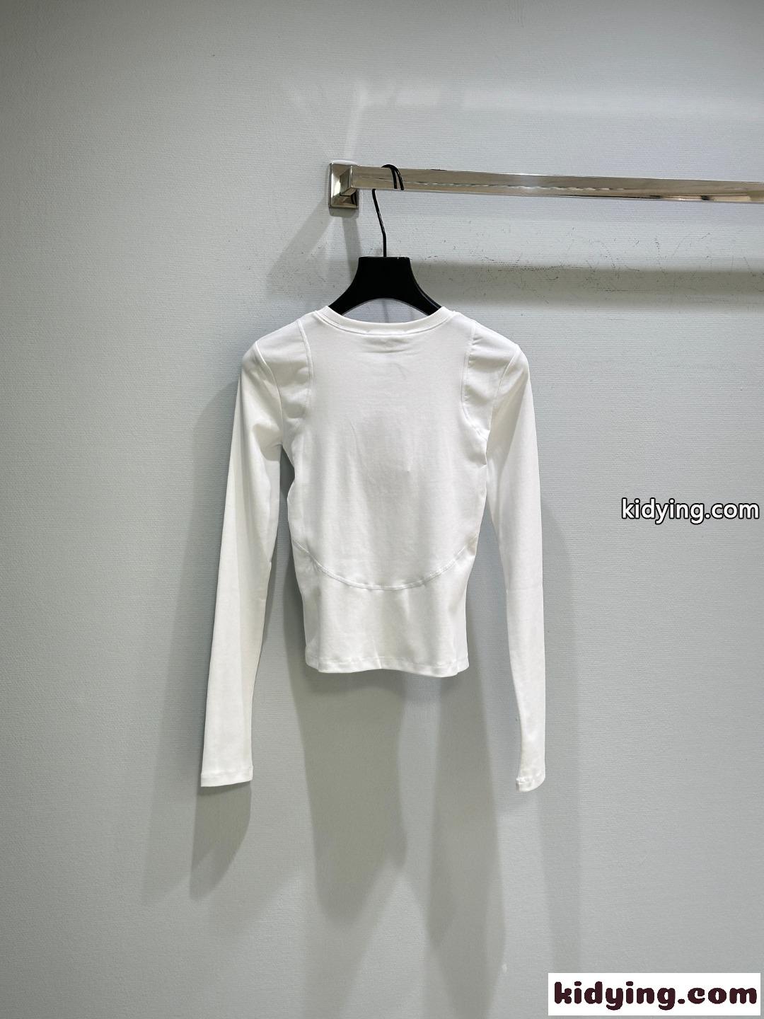 シンプル ロゴプリント 長袖Tシャツ プラダ Tシャツ 偽物 クルーネック-3