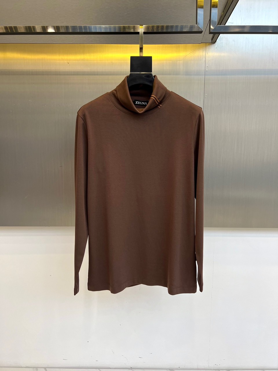 シンプル タートルネック ロングスリーブTシャツ エルメネジルド・ゼニア Tシャツ 偽物 ブラウン-0