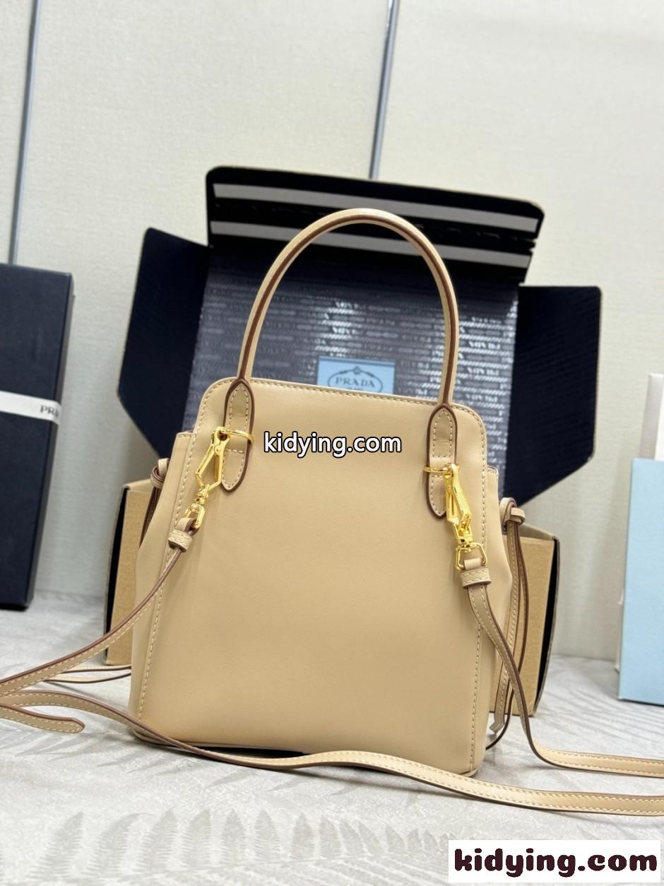 プラダ キャリー ミニ レザー ハンドバッグ スーパーコピー 1BA496 ベージュ-1