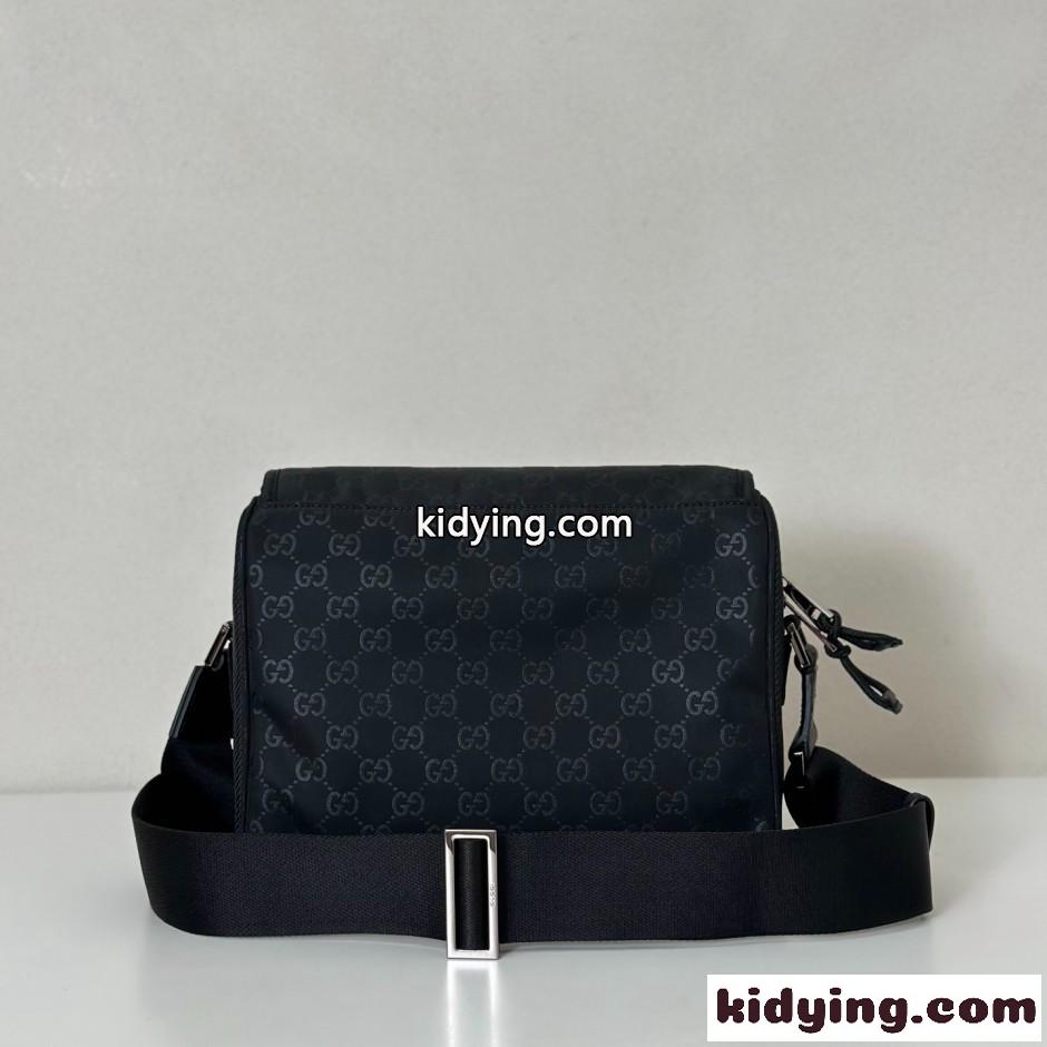 グッチ GUCCI メンズ GG ミディアム クロスボディバッグ スーパーコピー 816820-2