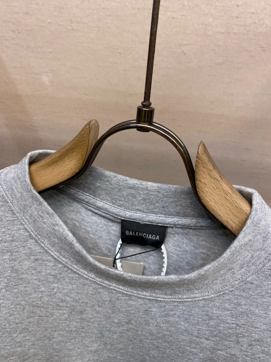 ユニセックス 刺繍入り バレンシアガ Tシャツ コピー 半袖Tシャツ グレー-0