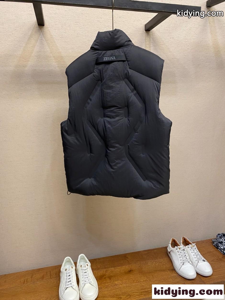 エルメネジルド・ゼニア ダウンジャケット 偽物 上品 洗練された ナイロン ダウンベスト ブラック-1