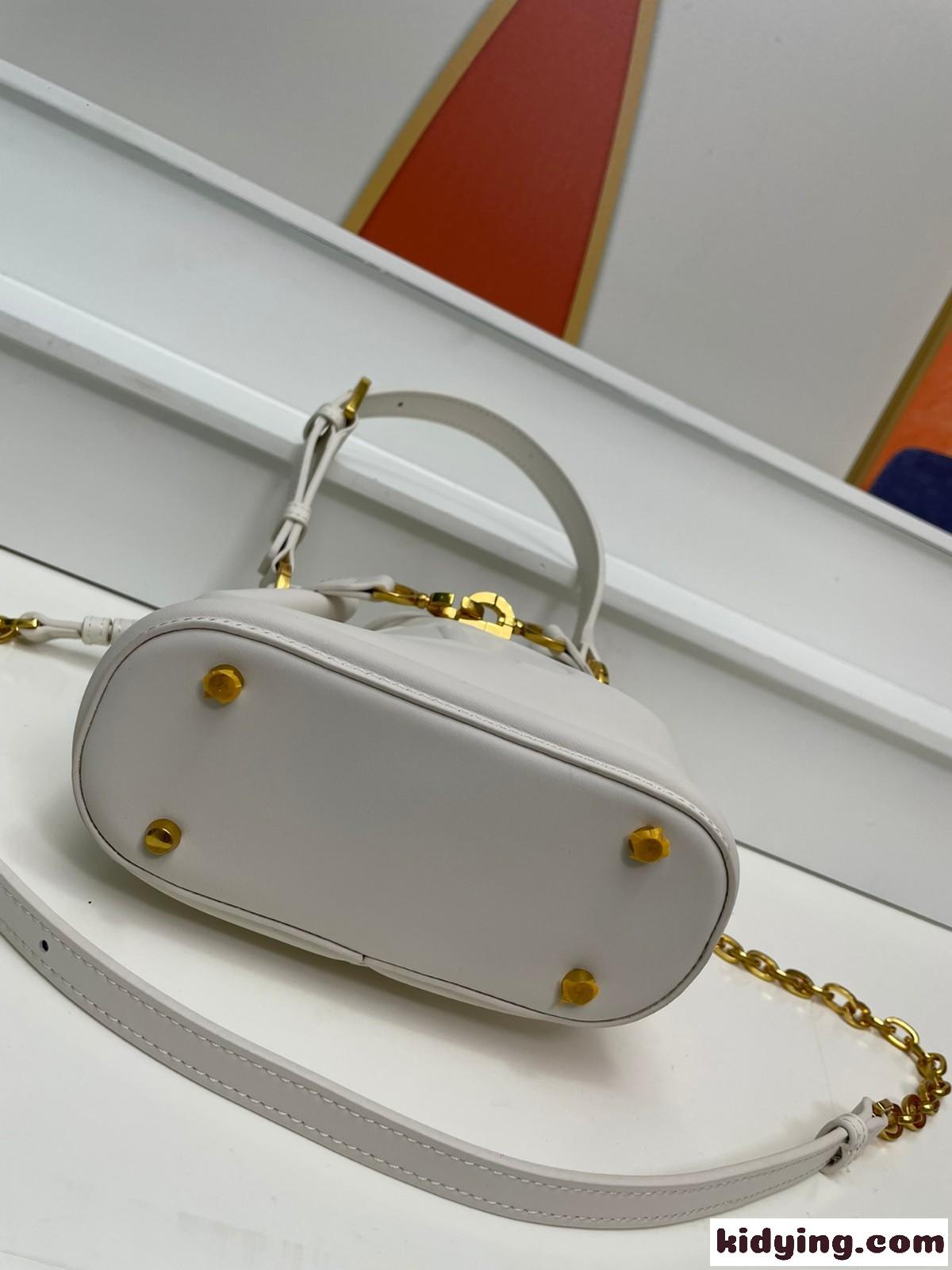 スモール CDエンボス CEST DIOR バッグ クリスチャン・ディオール バッグ コピー ホワイト-3