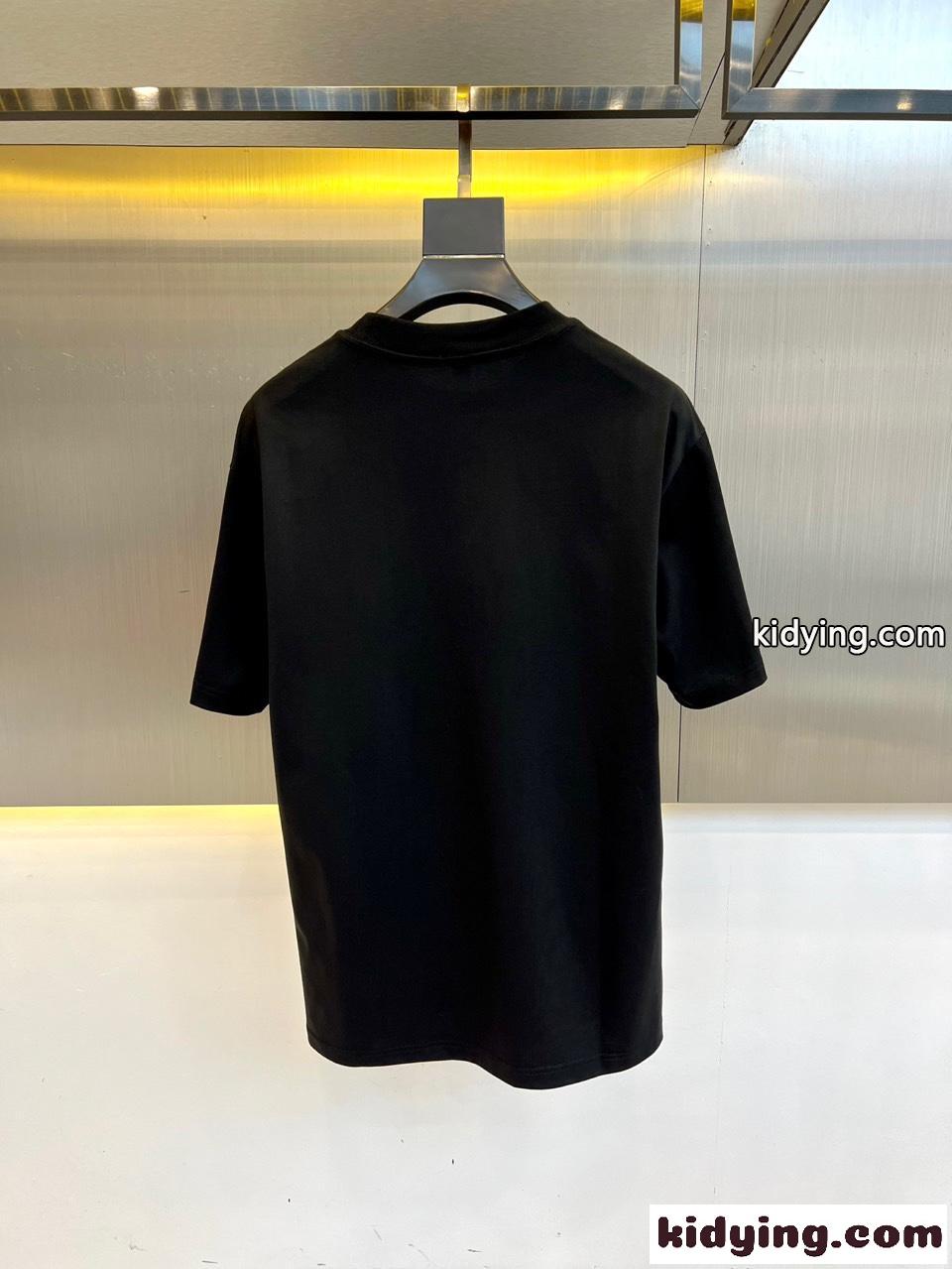 フェンディ Tシャツ 偽物 カジュアル プリント コットン 半袖Tシャツ ブラック-3