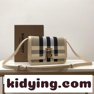 バーバリー バッグ 手入れ コピー 肩掛け 斜め掛け またはバッグを手に持つ形を作ることができます-4