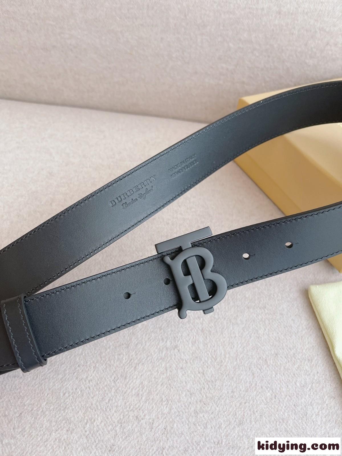 上品 合わせやすい バーバリー ベルト コピー TBモノグラム レザーベルト-2