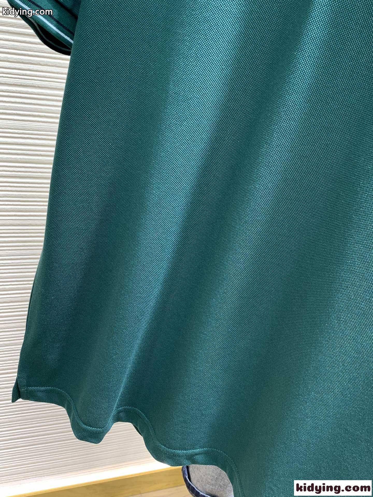快適 ロゴ 刺繍 プラダ Tシャツ コピー メンズ 洗練された 半袖 ポロシャツ-3