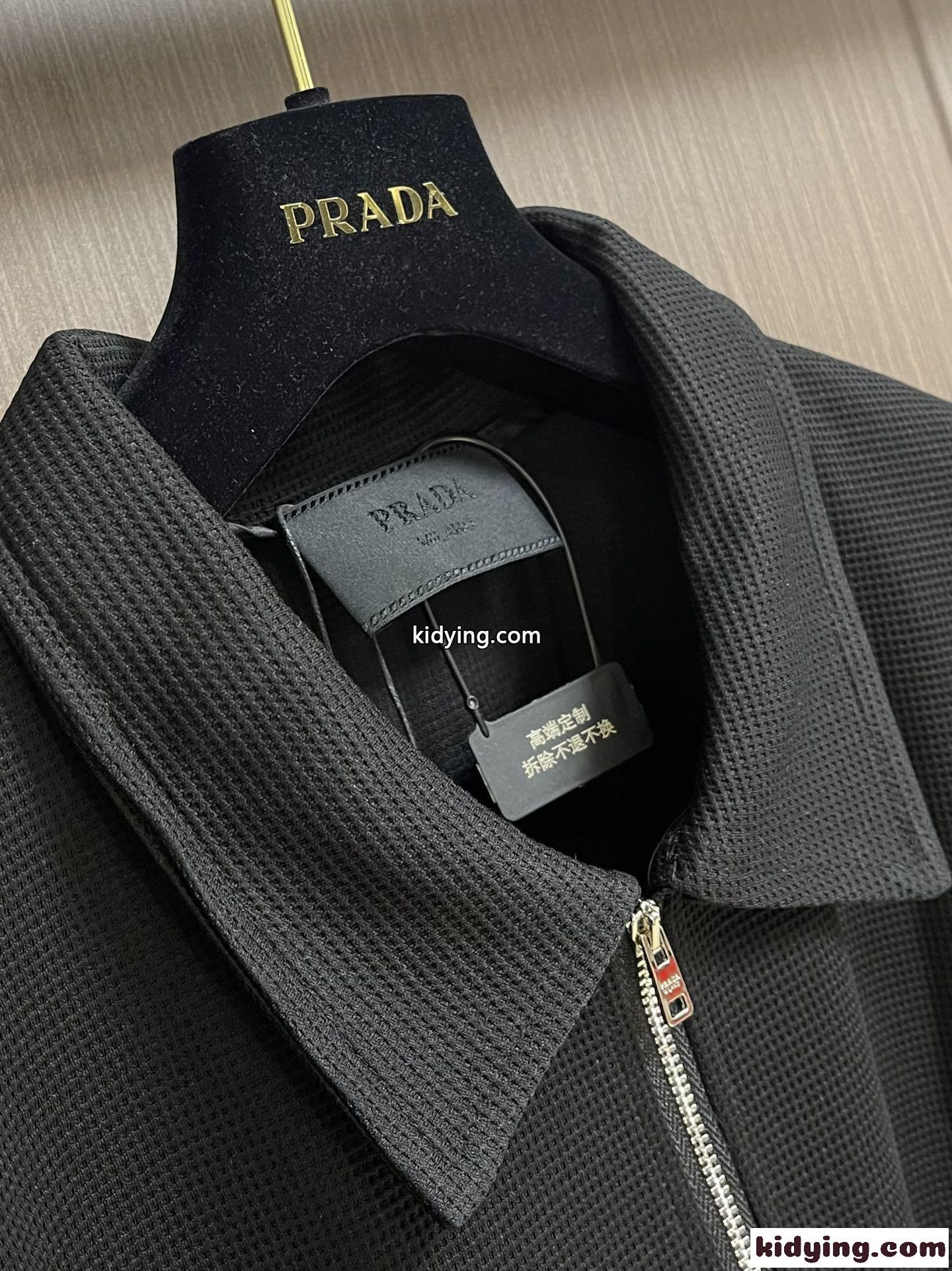 洗練された ハーフジップ ポロシャツ プラダ Tシャツ コピー 半袖 トップス-3