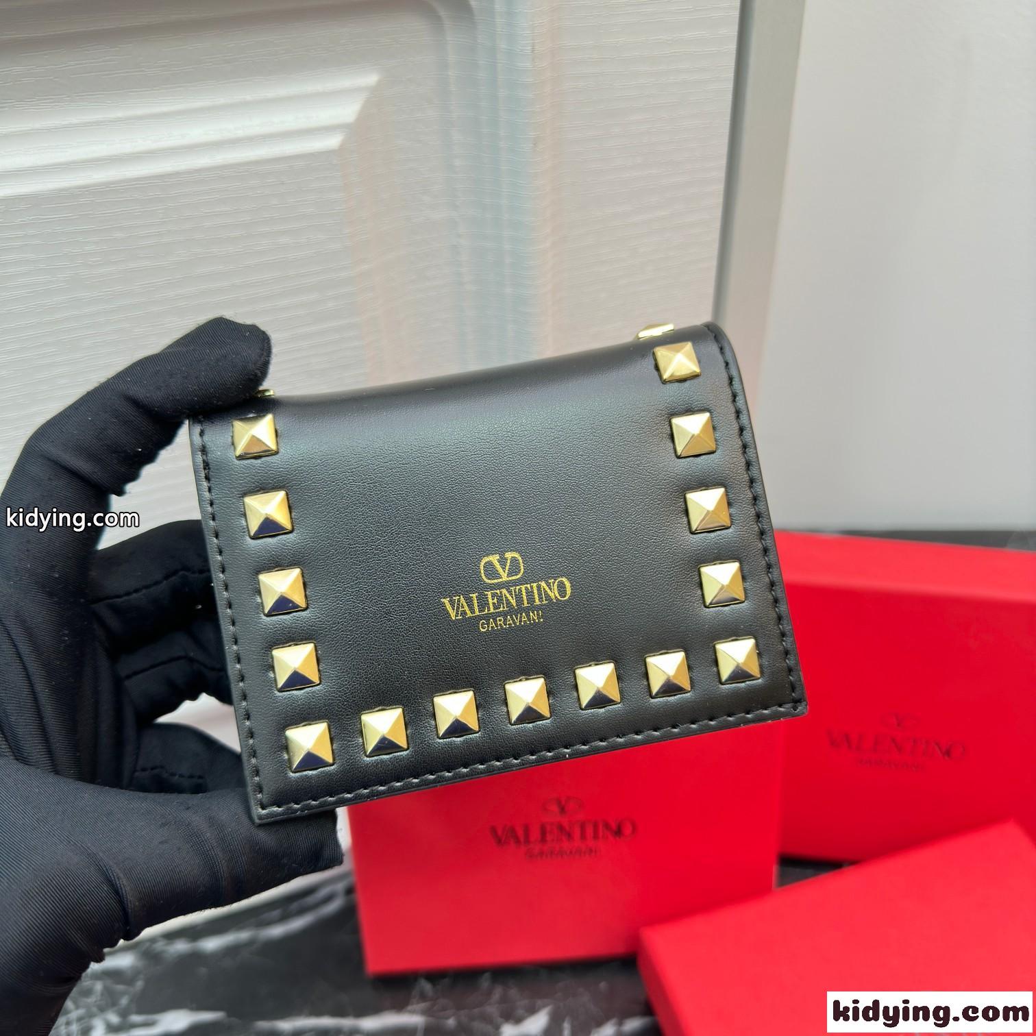 ロックスタッズ スモール ウォレット ヴァレンティノ 財布 コピー ブラック-0
