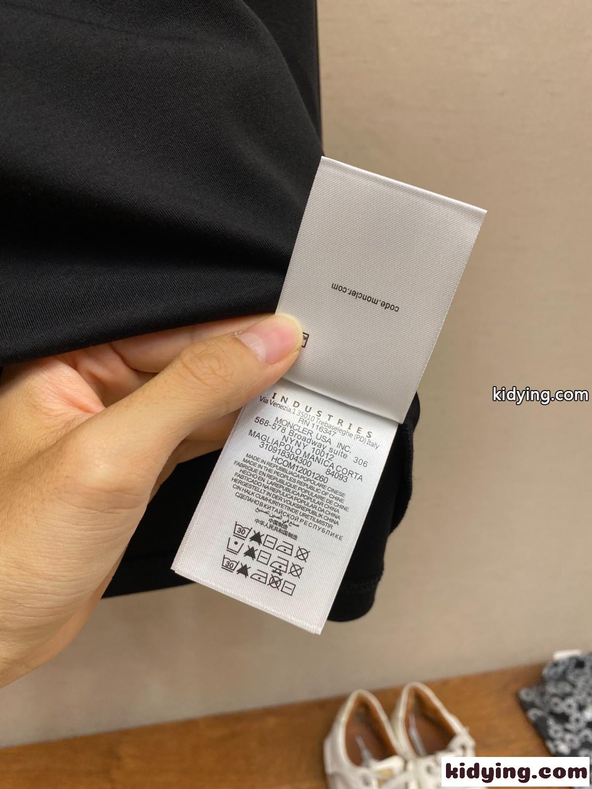 モンクレール Tシャツ 偽物 シンプル 洗練された クルーネック 長袖Tシャツ-4