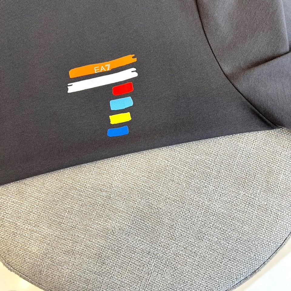 シンプル ロゴ クルーネック アルマーニ Tシャツ 偽物 半袖Tシャツ グレー-2