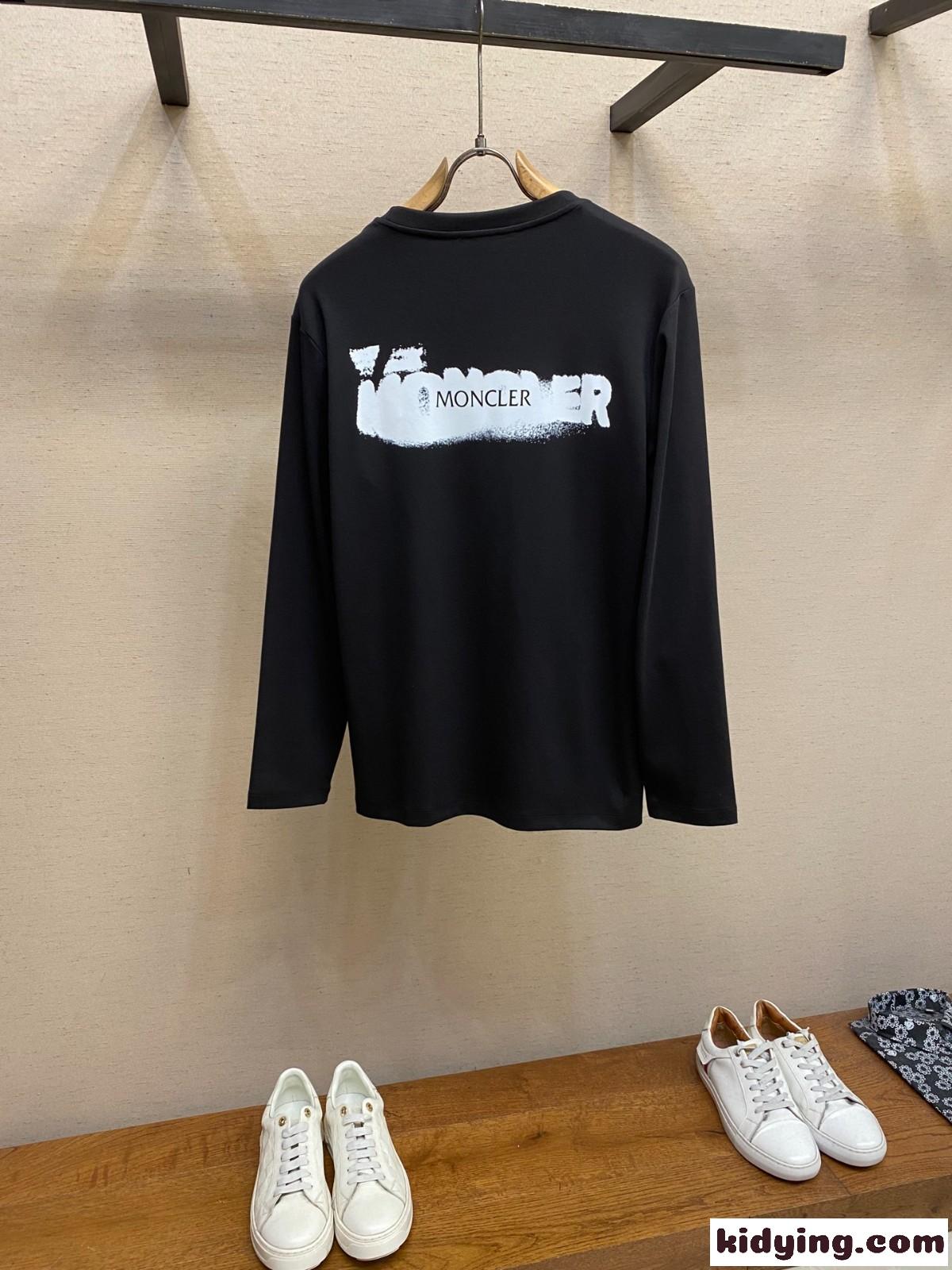 バックプリント クルーネック 長袖Tシャツ モンクレール Tシャツ 偽物 トップス-1