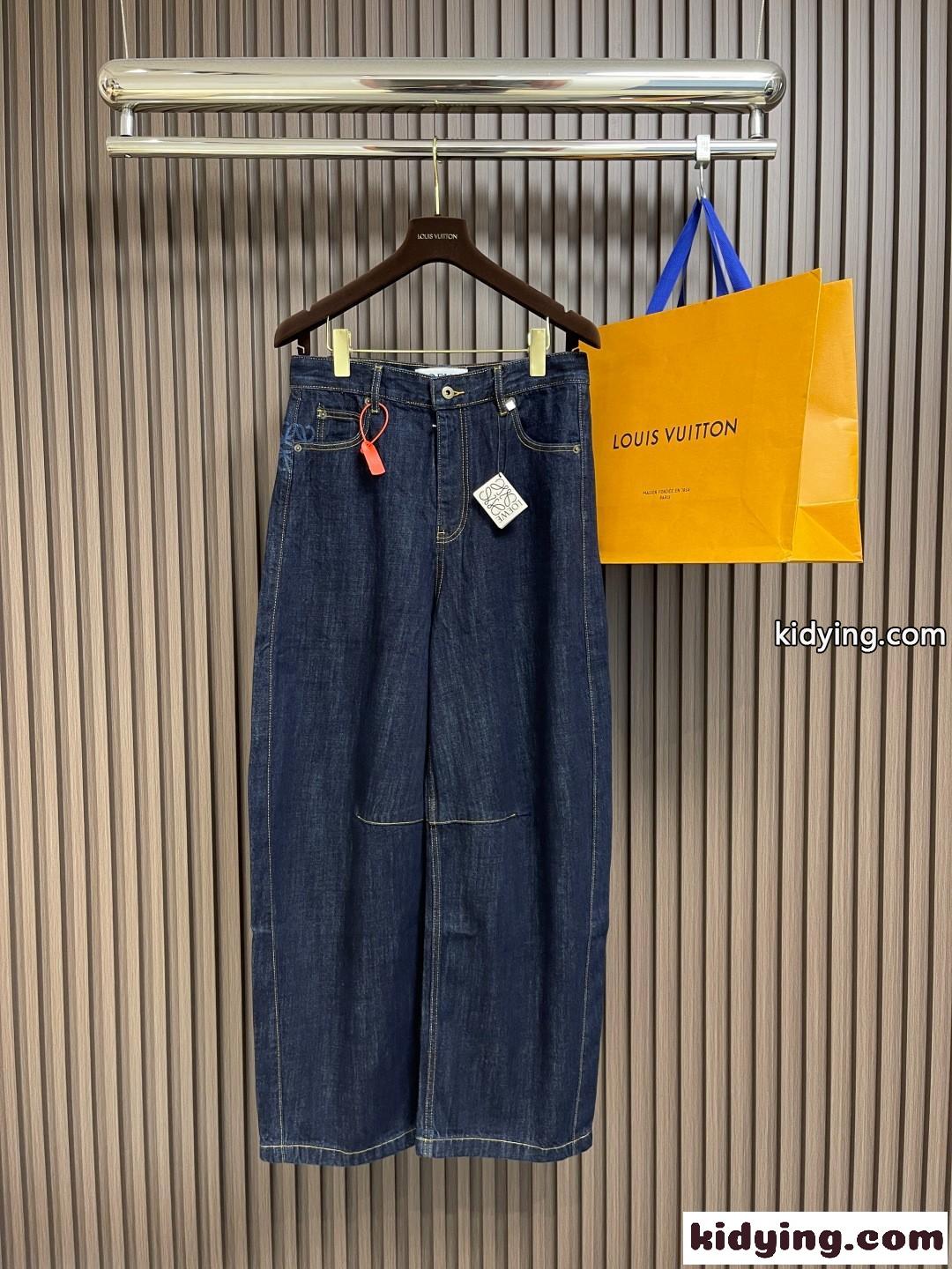トレンド バレルレッグデニムパンツ ロエベ パンツ 偽物 合わせやすい-0