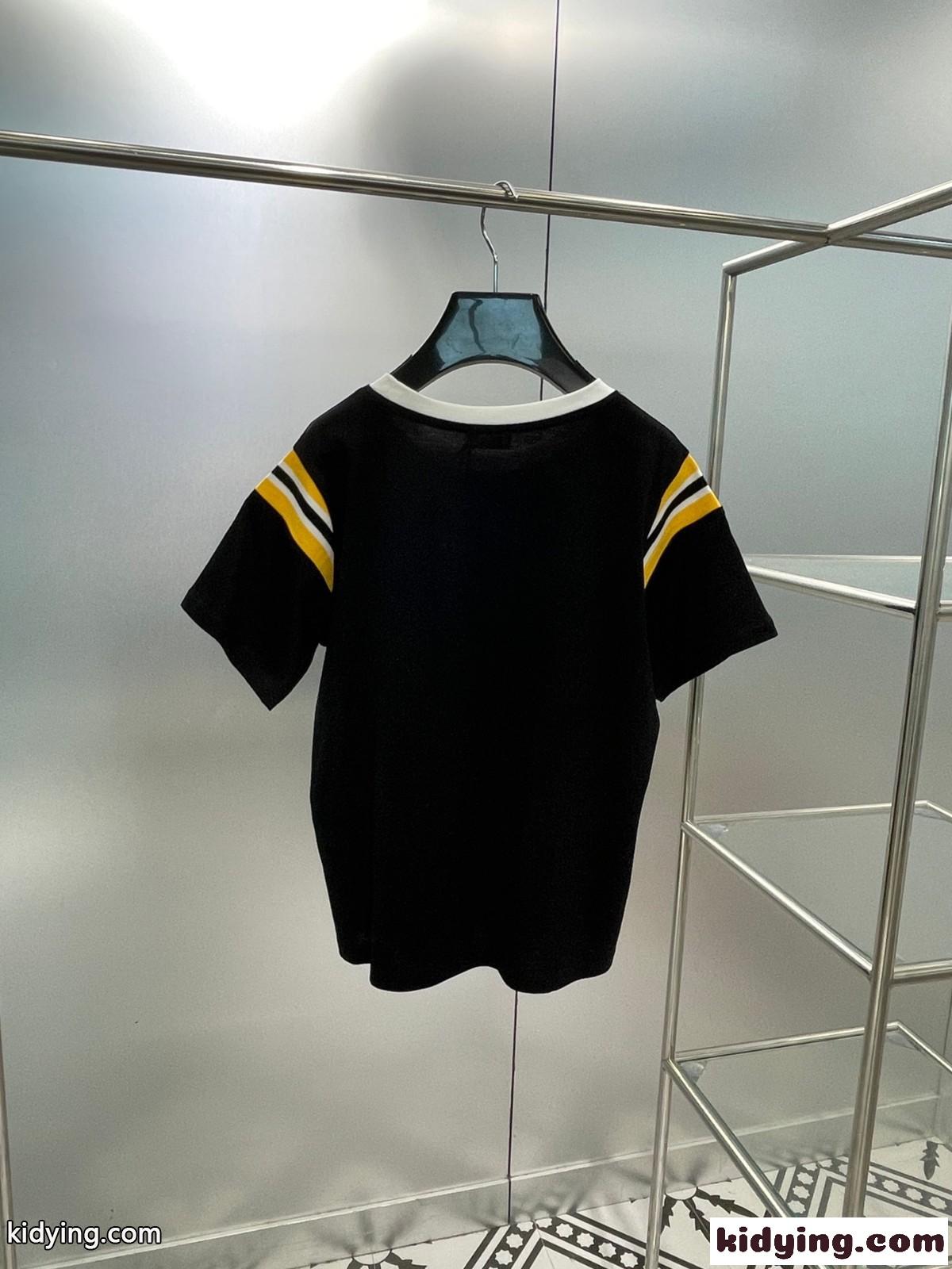 おしゃれ 定番 人気 ロゴプリント 半袖Tシャツ セリーヌ Tシャツ コピー コットン-2