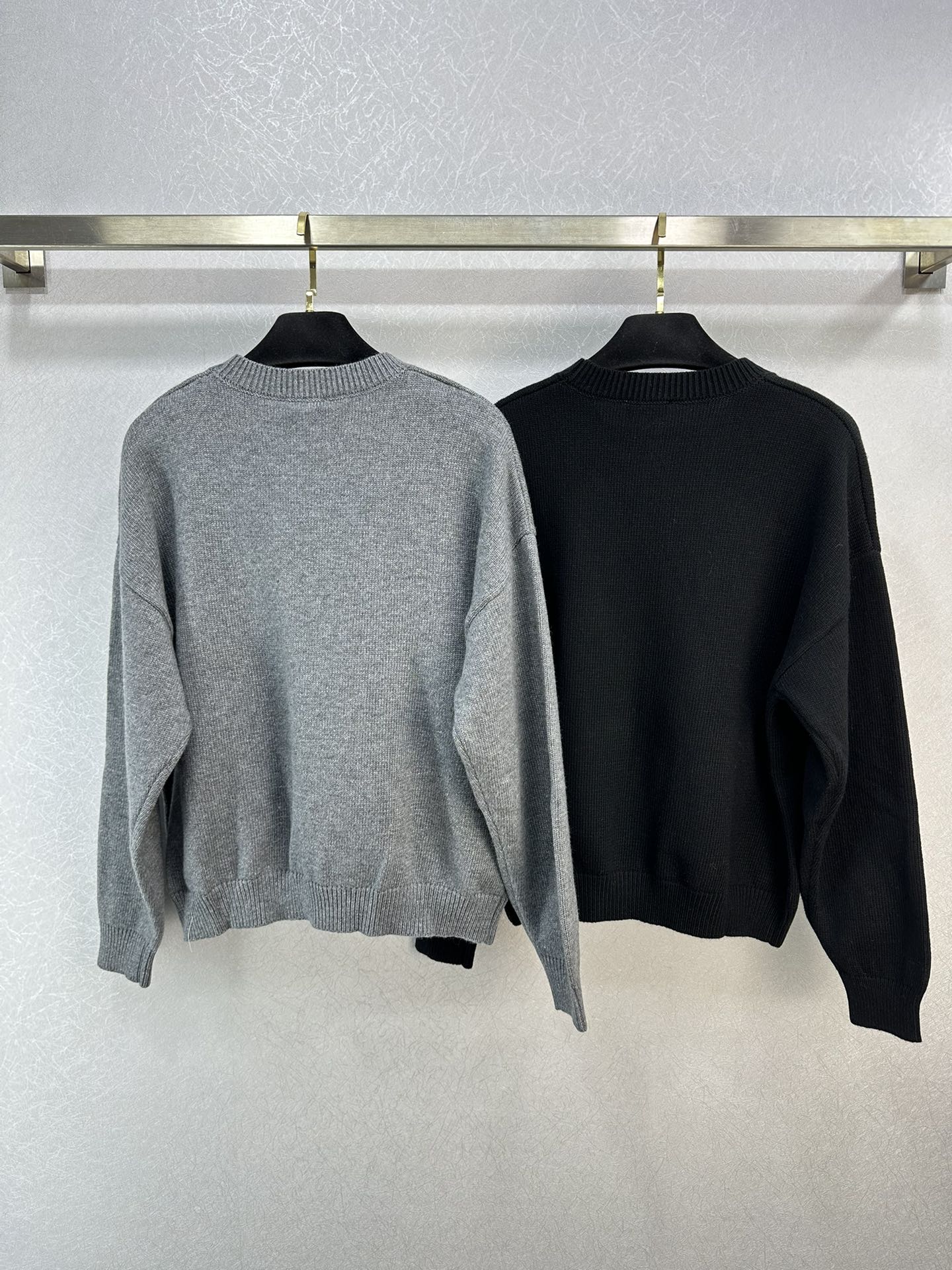 シンプル ウール&カシミヤクルーネック セーター セリーヌ セーター コピー-4