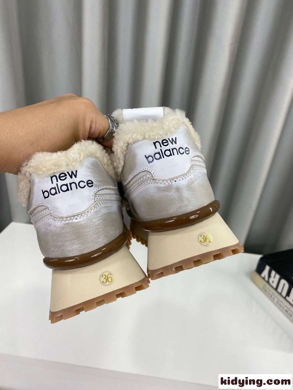 New Balance x Miu Miu ボアスニーカー ミュウミュウ スニーカー コピー レディース グレー-2