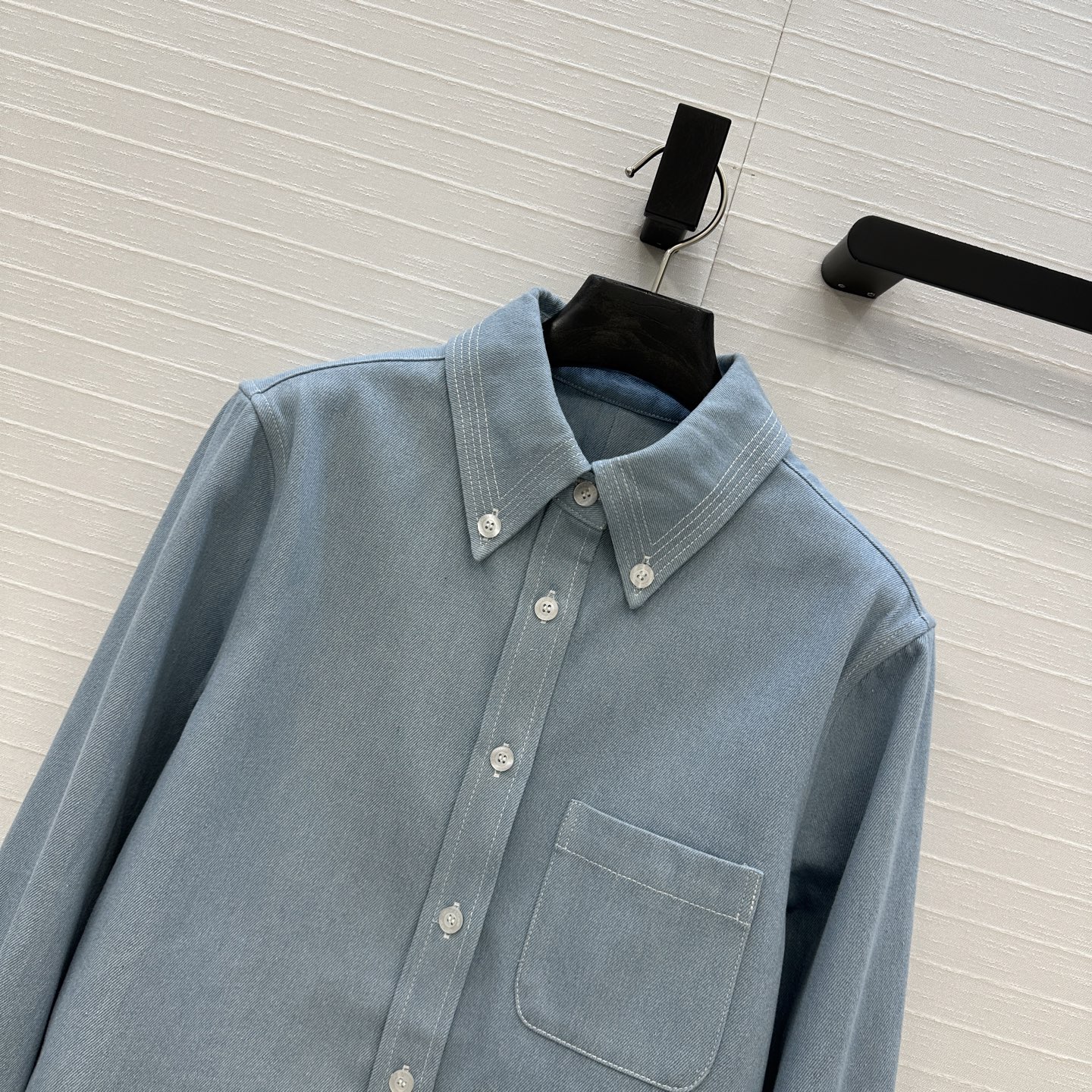 洗練された ショート丈 デニムシャツ トムブラウン シャツ 偽物 レディース-1