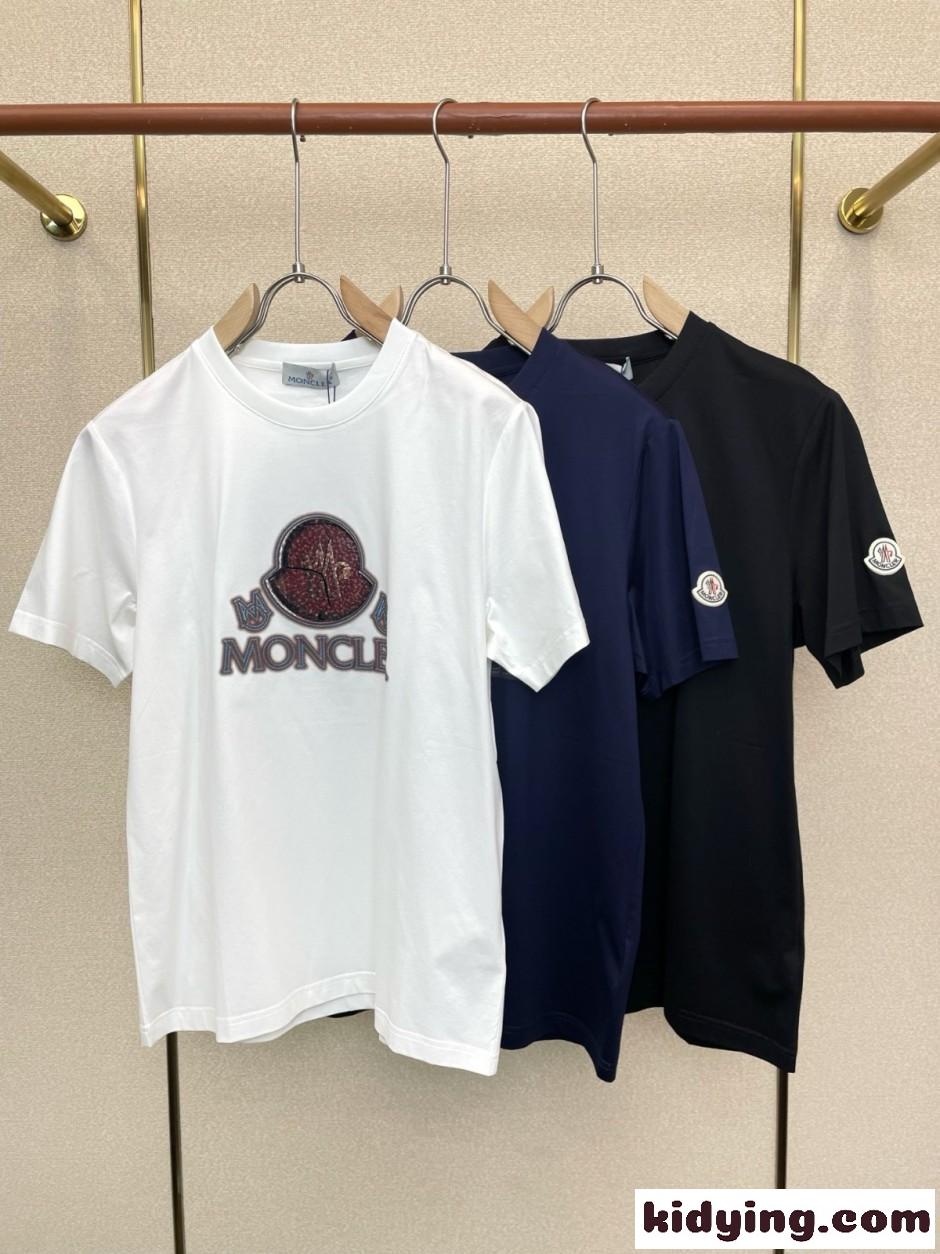 定番 カジュアル ロゴ入り 半袖Tシャツ モンクレール Tシャツ 偽物 クルーネック-0